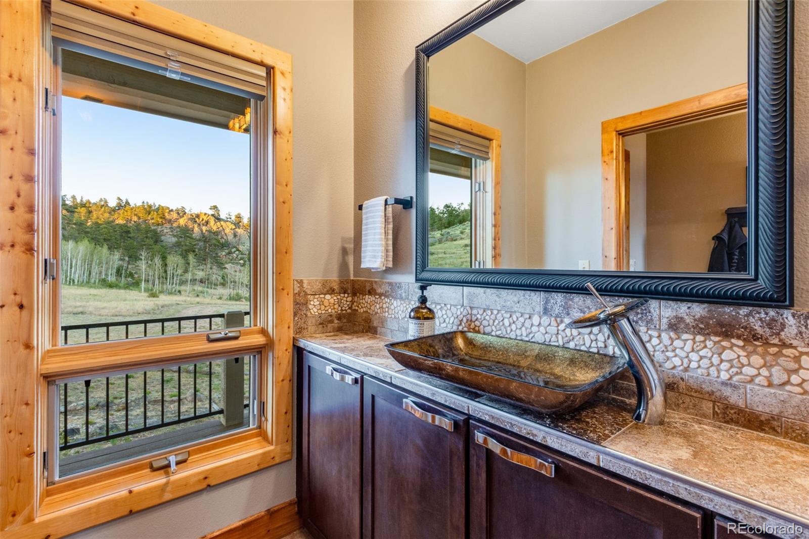 MLS Image #37 for 5433 n rim road,livermore, Colorado