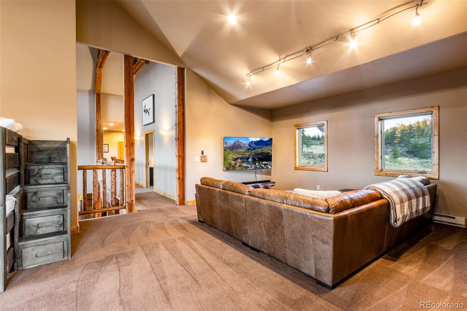 MLS Image #38 for 5433 n rim road,livermore, Colorado