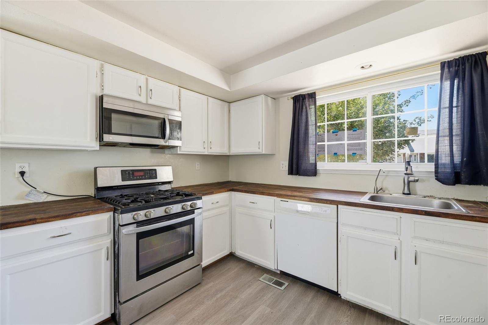 MLS Image #3 for 18857 e montana drive,aurora, Colorado