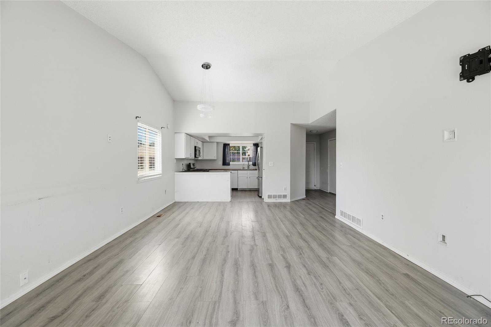 MLS Image #5 for 18857 e montana drive,aurora, Colorado
