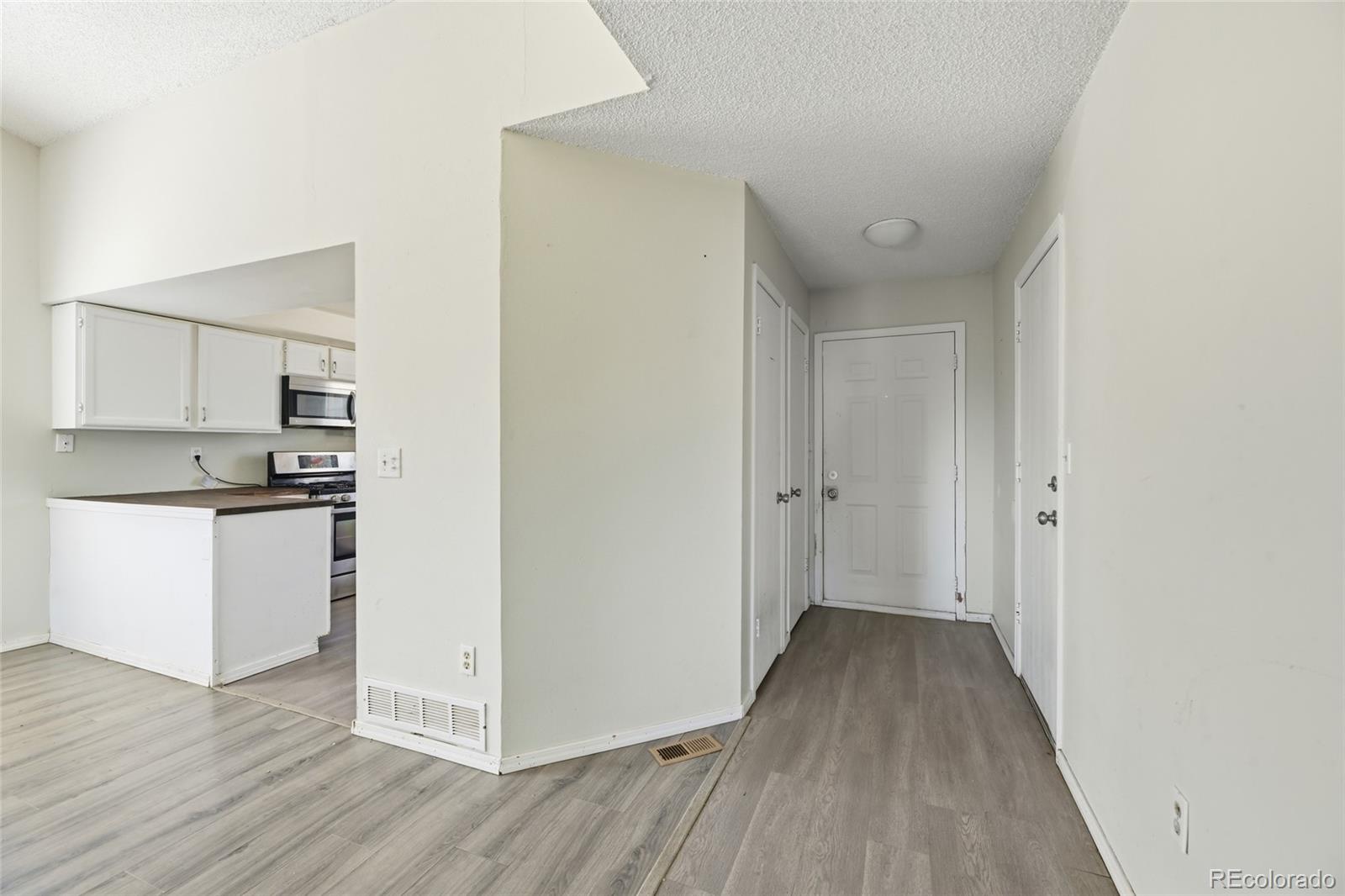 MLS Image #6 for 18857 e montana drive,aurora, Colorado
