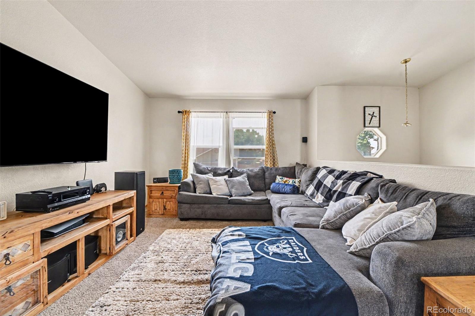 MLS Image #3 for 1116  sunrise circle,dacono, Colorado