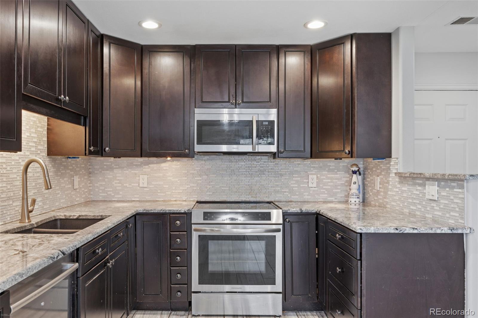 MLS Image #6 for 6457 s havana street,englewood, Colorado