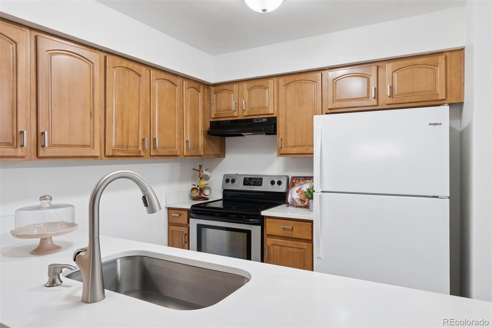 MLS Image #8 for 14896 e 2nd avenue,aurora, Colorado