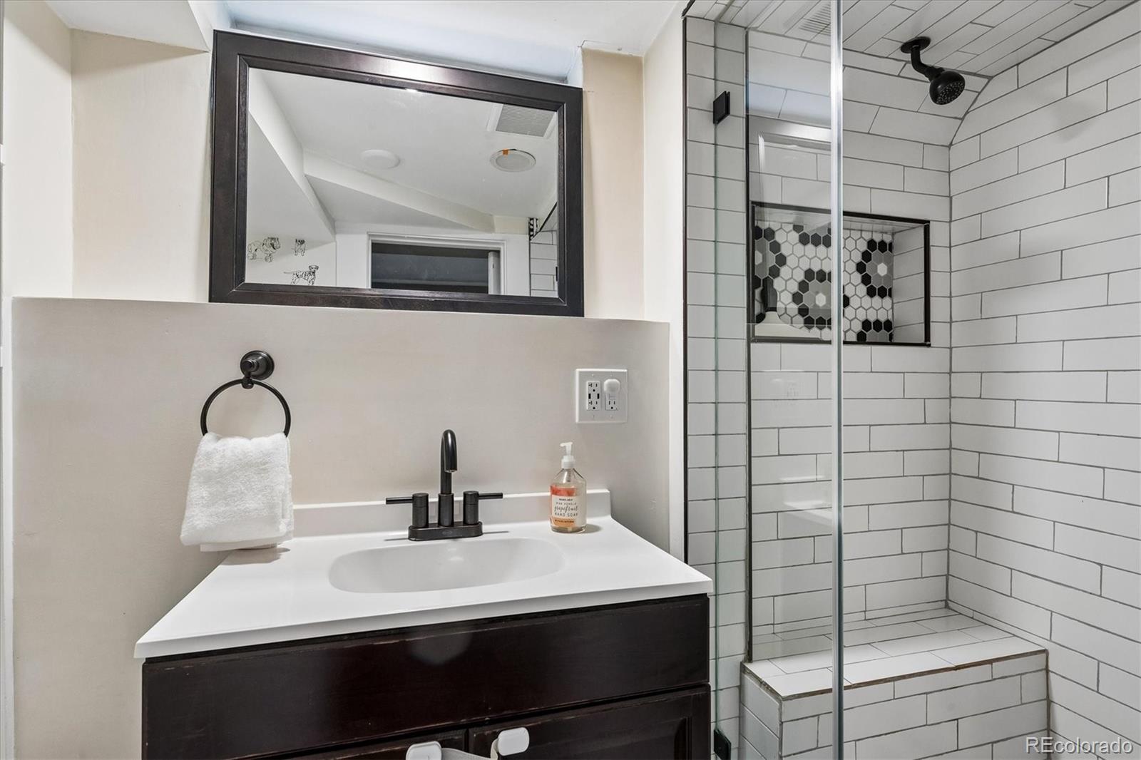 MLS Image #34 for 1160  grape street,denver, Colorado