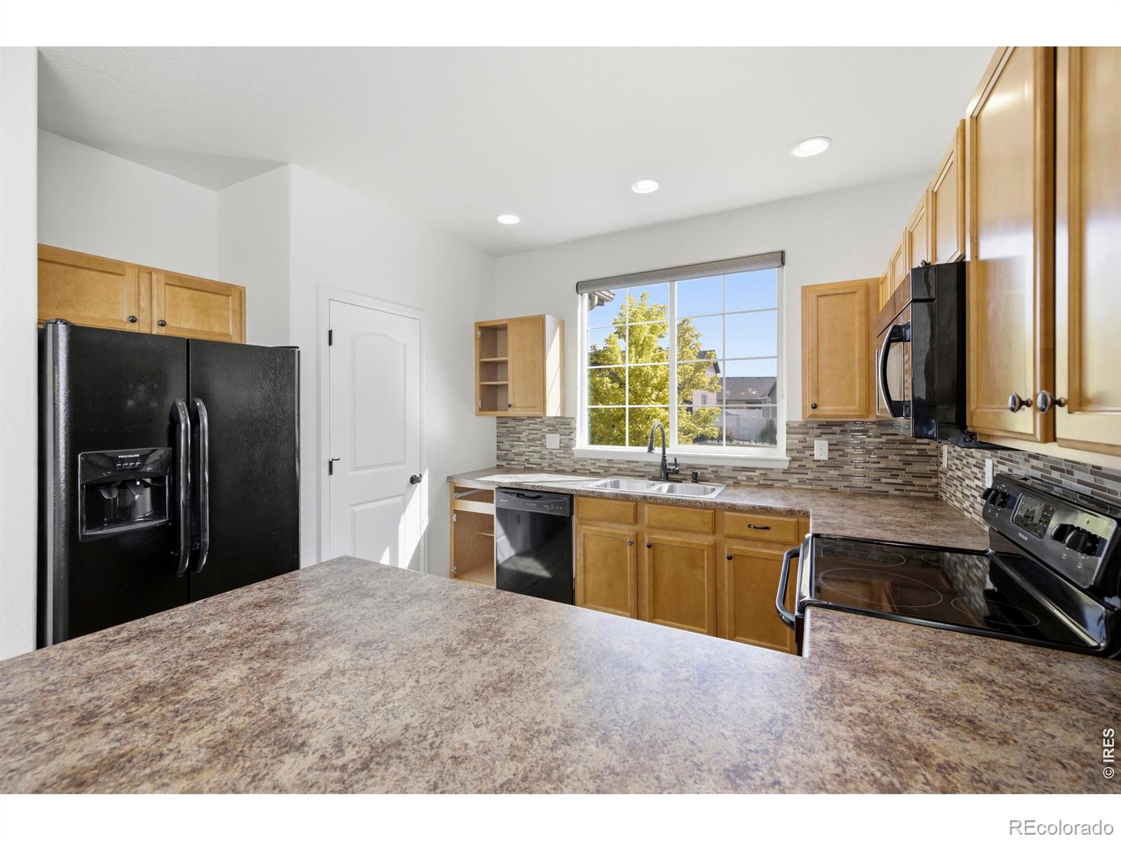 MLS Image #4 for 268  pinebrook court,windsor, Colorado
