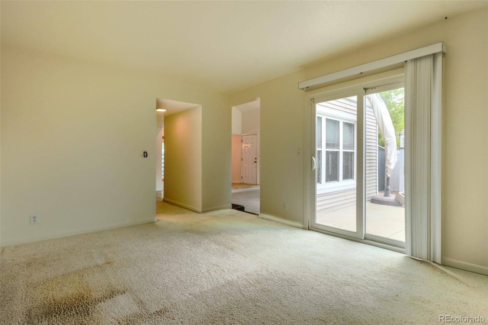 MLS Image #11 for 2267 s yosemite circle,denver, Colorado