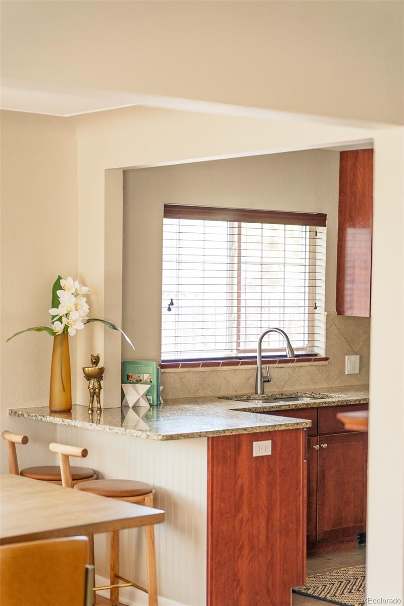 MLS Image #11 for 2432 s kearney street,denver, Colorado