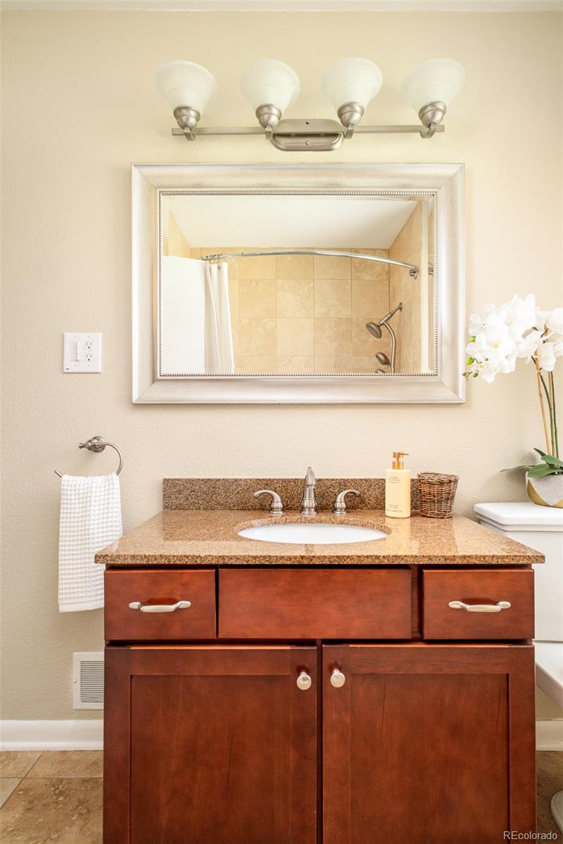 MLS Image #22 for 2432 s kearney street,denver, Colorado