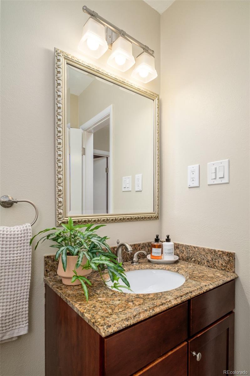 MLS Image #26 for 2432 s kearney street,denver, Colorado