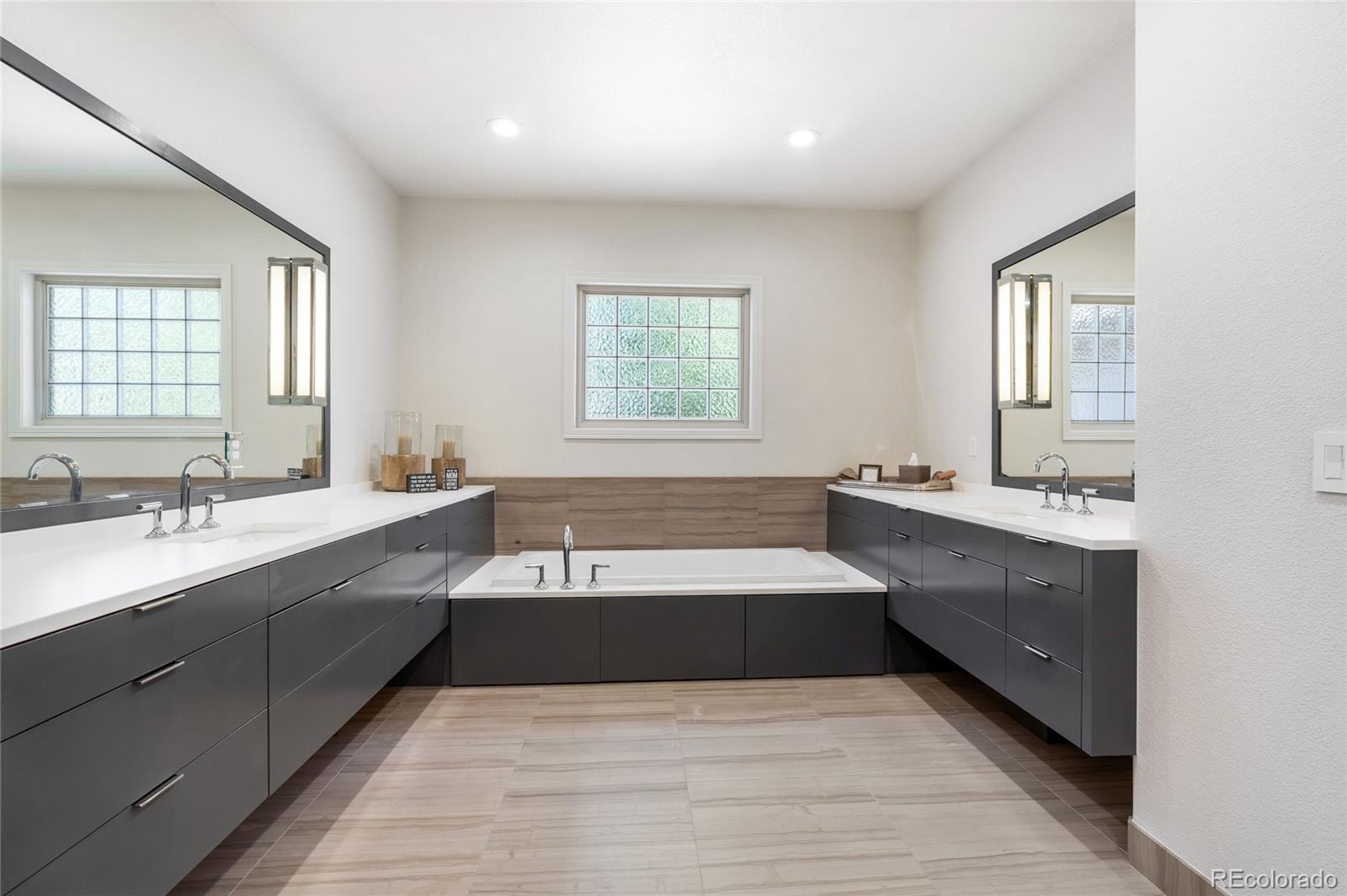 MLS Image #15 for 11657 e berry drive,englewood, Colorado