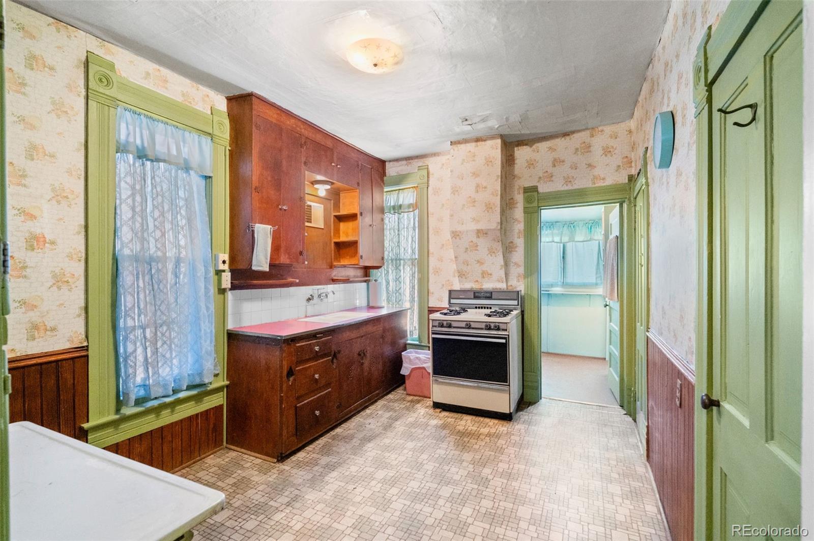 MLS Image #13 for 110 w ellsworth avenue,denver, Colorado