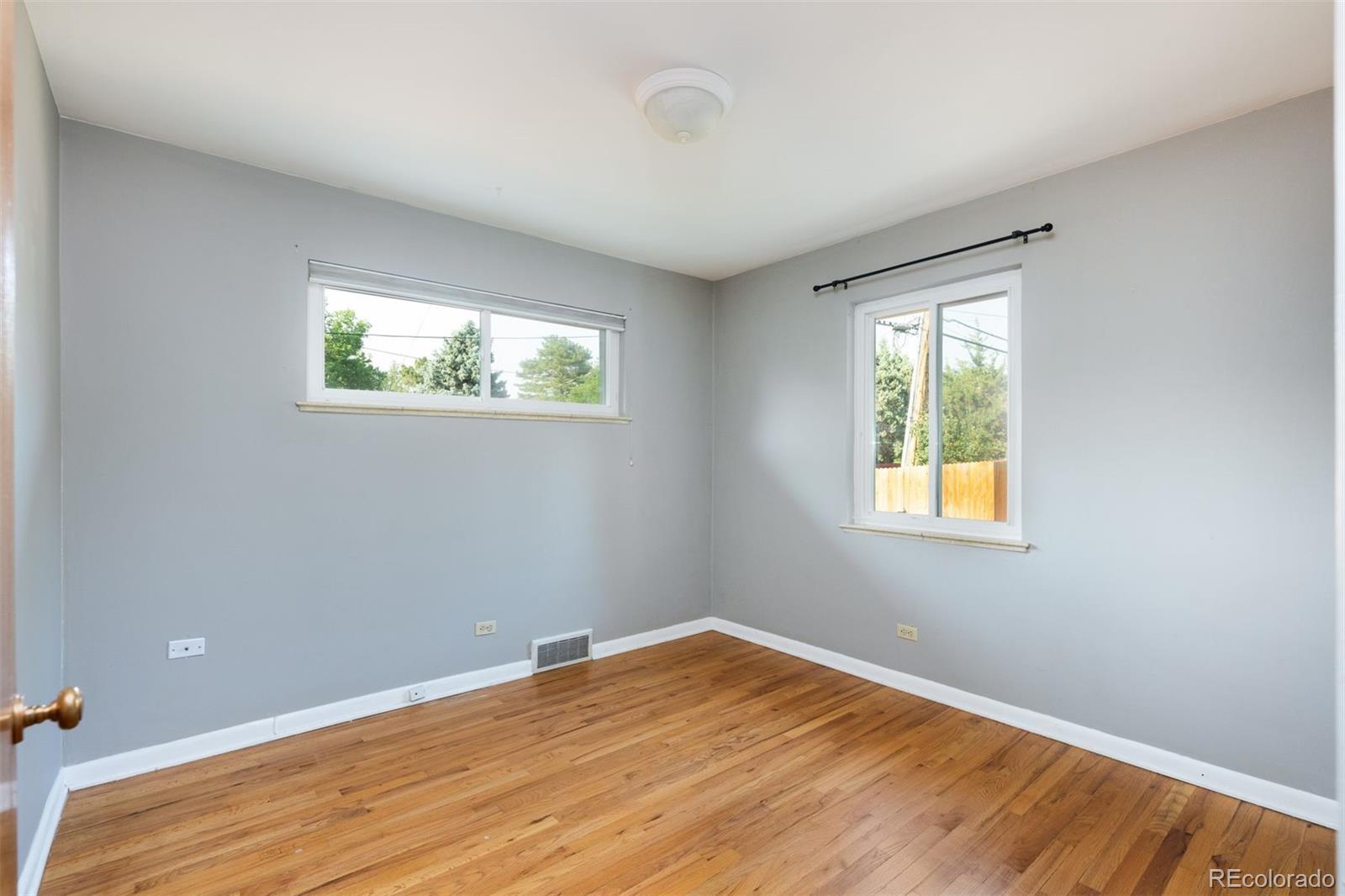 MLS Image #15 for 518  magnolia street,denver, Colorado