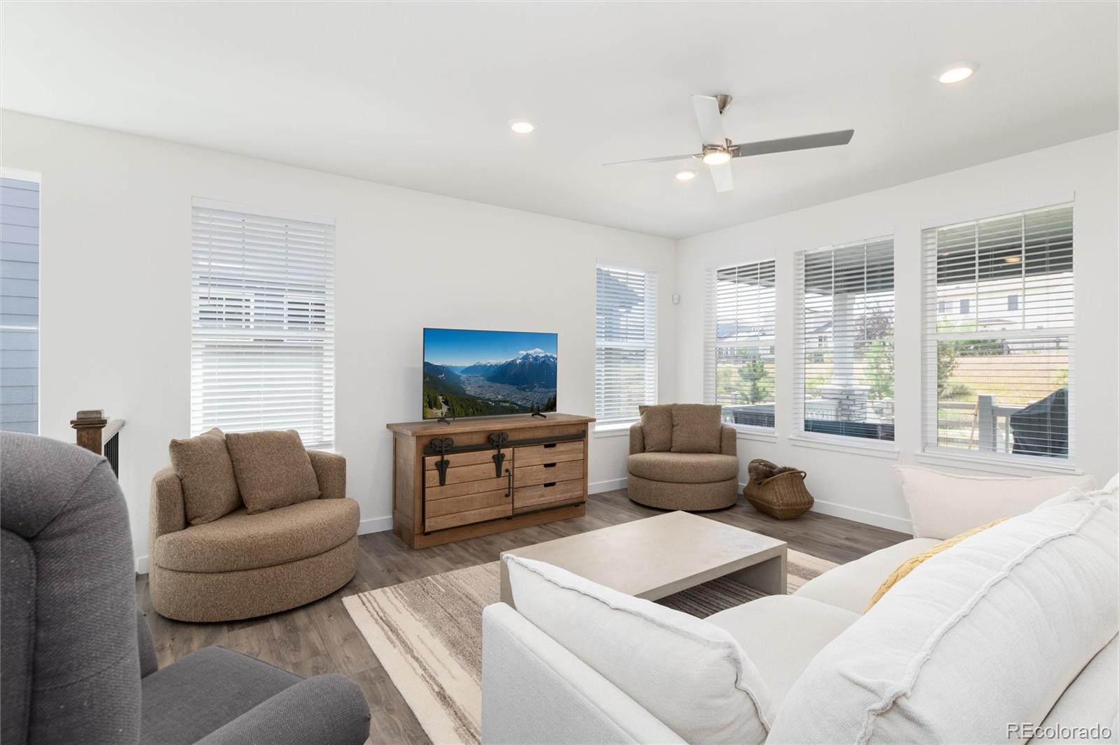 MLS Image #5 for 8074  mount kataka street,littleton, Colorado