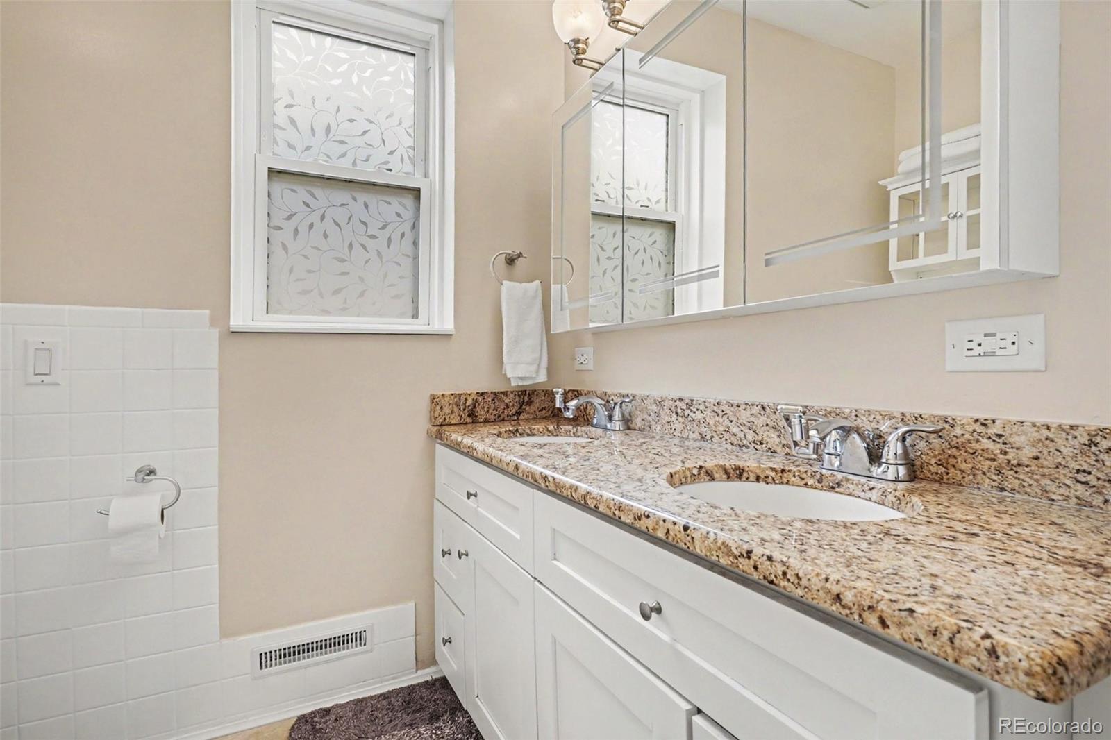 MLS Image #12 for 2180 n gilpin street,denver, Colorado