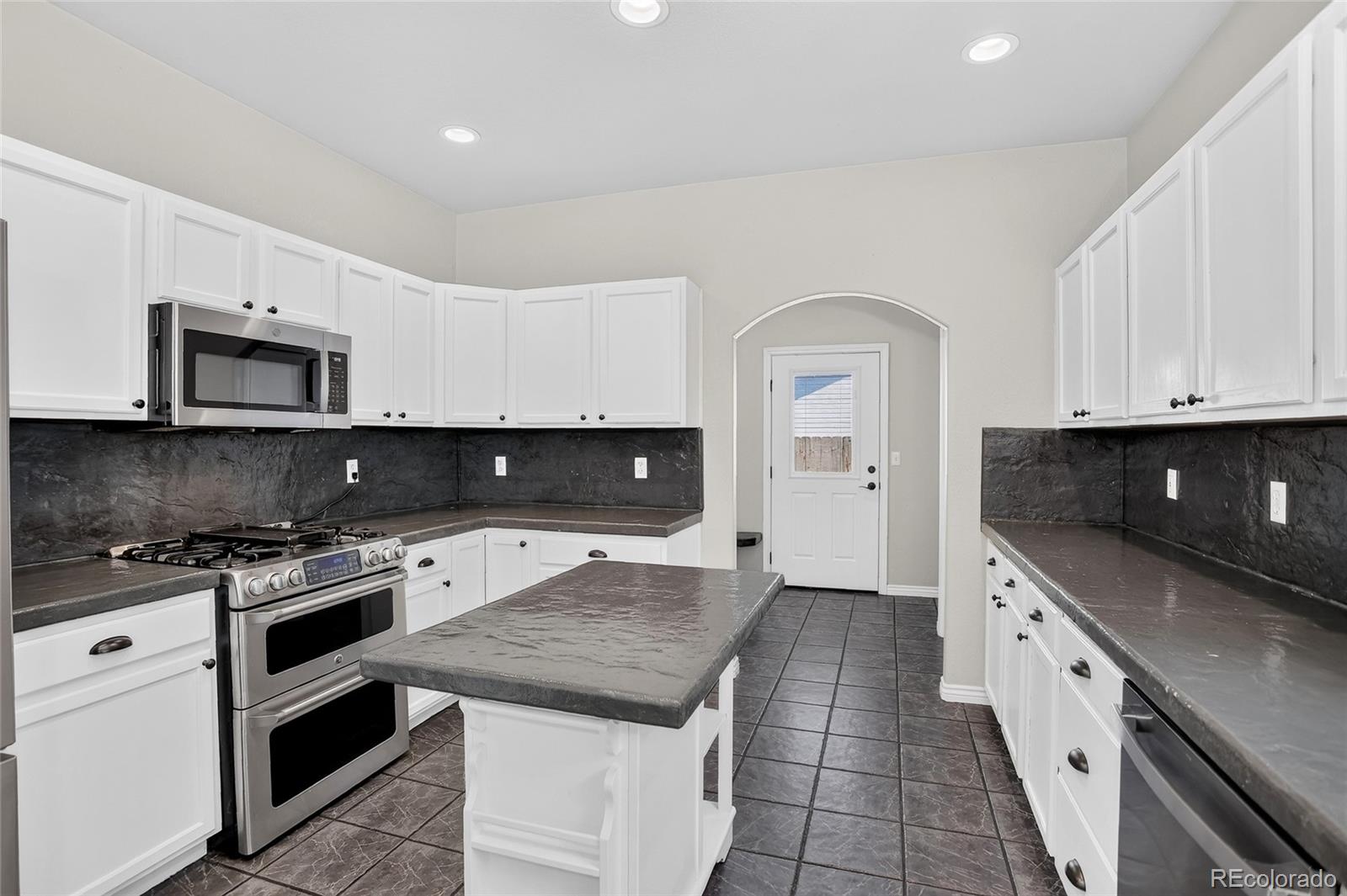 MLS Image #7 for 115  falcon circle,mead, Colorado