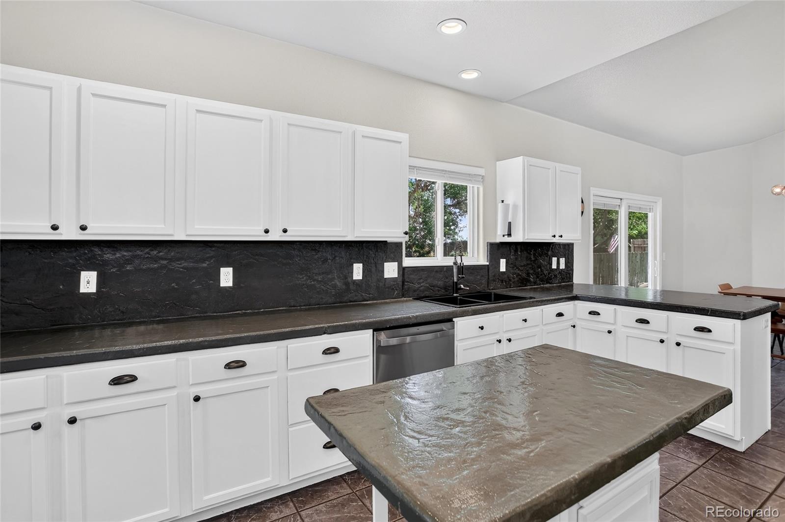 MLS Image #9 for 115  falcon circle,mead, Colorado