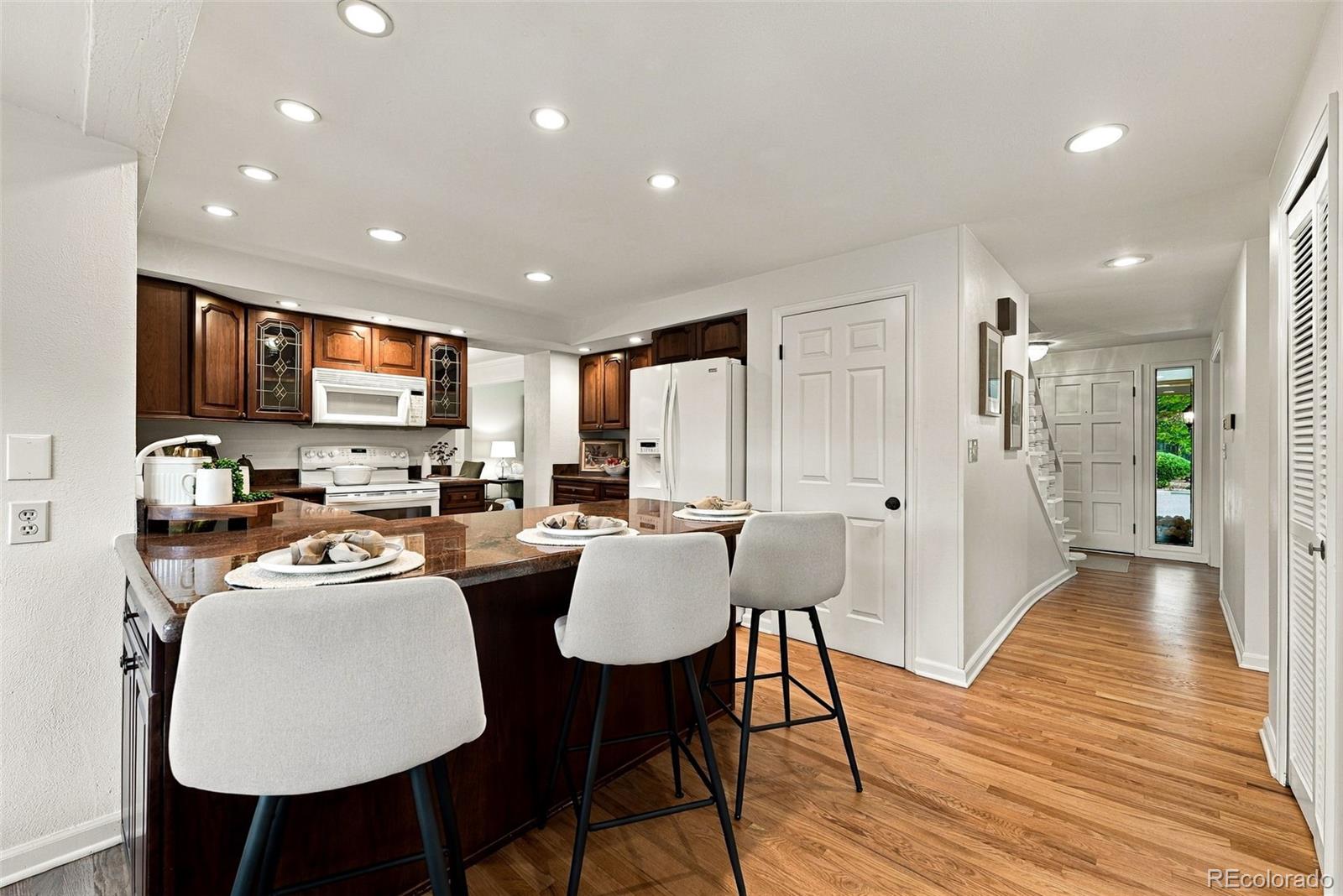 MLS Image #19 for 5937 s eudora way,littleton, Colorado