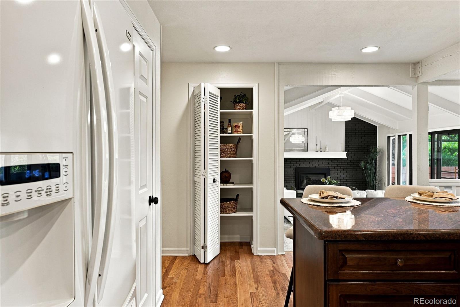 MLS Image #22 for 5937 s eudora way,littleton, Colorado