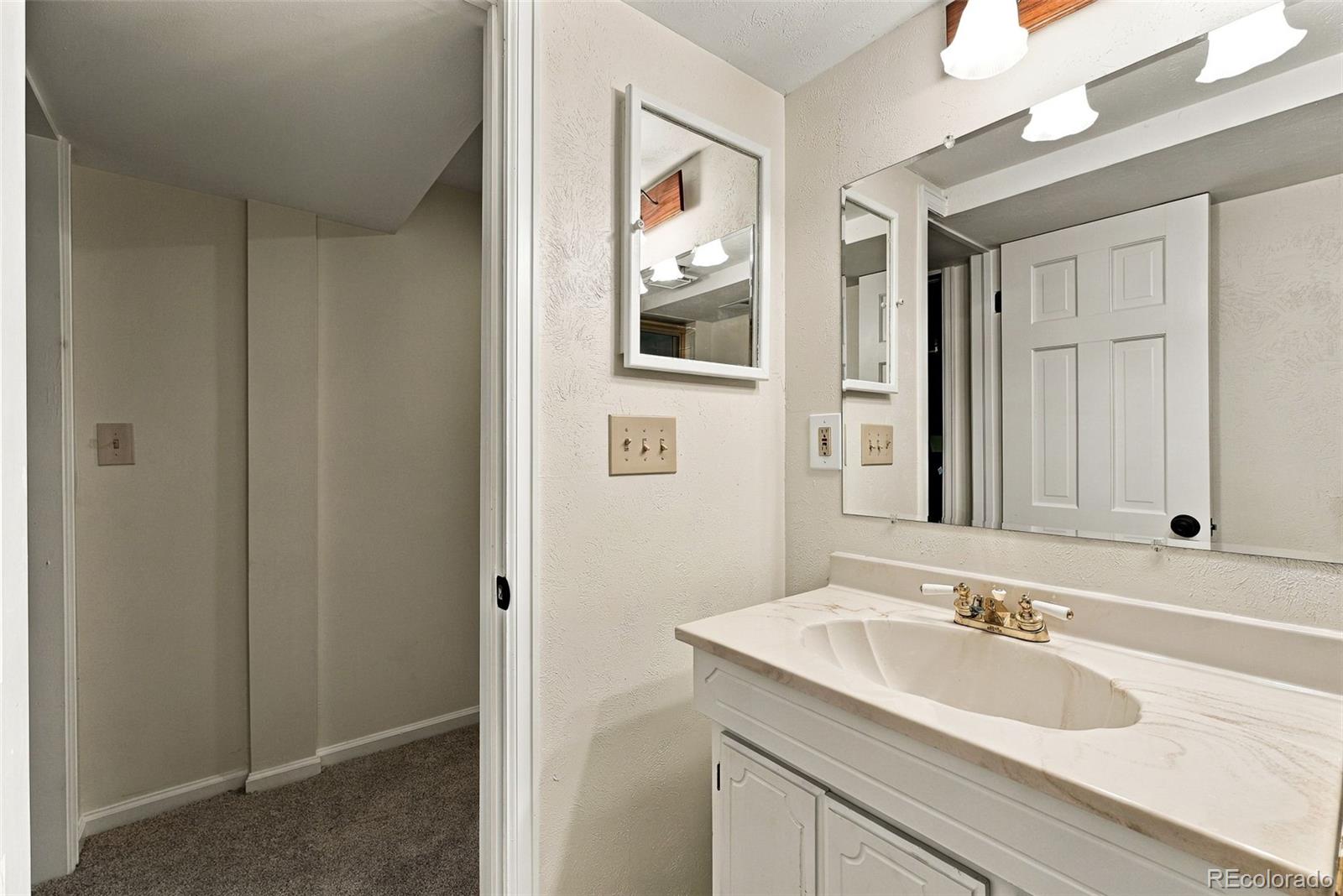 MLS Image #34 for 5937 s eudora way,littleton, Colorado