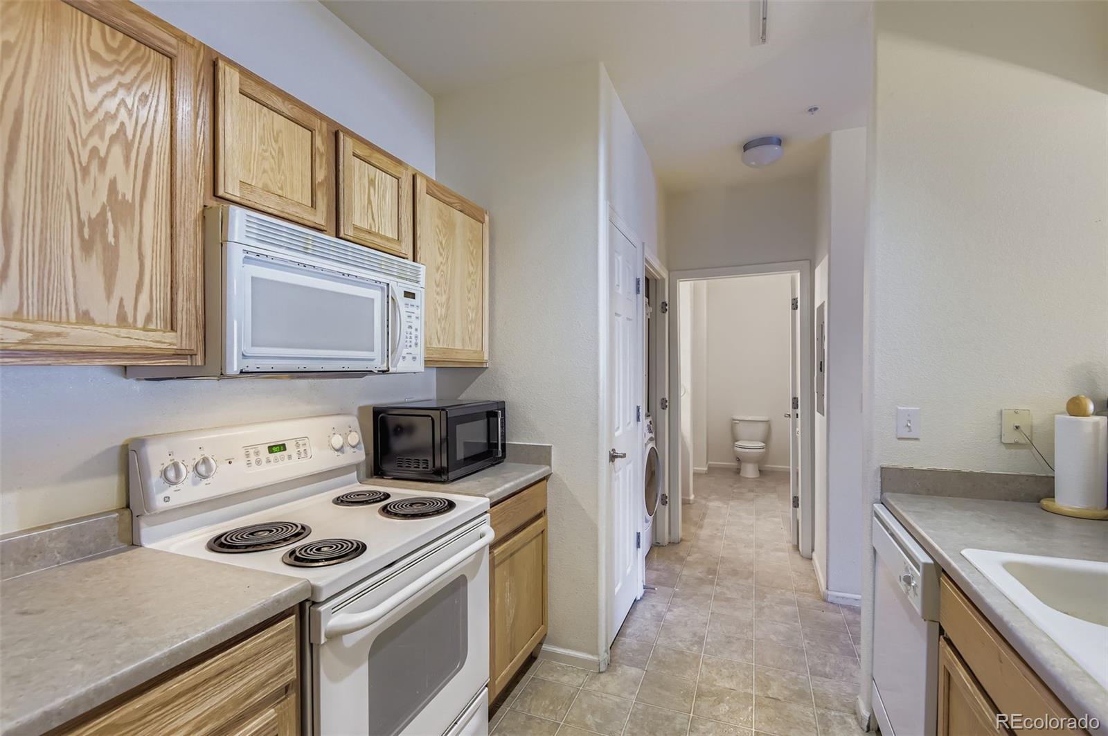 MLS Image #12 for 5255  memphis street,denver, Colorado