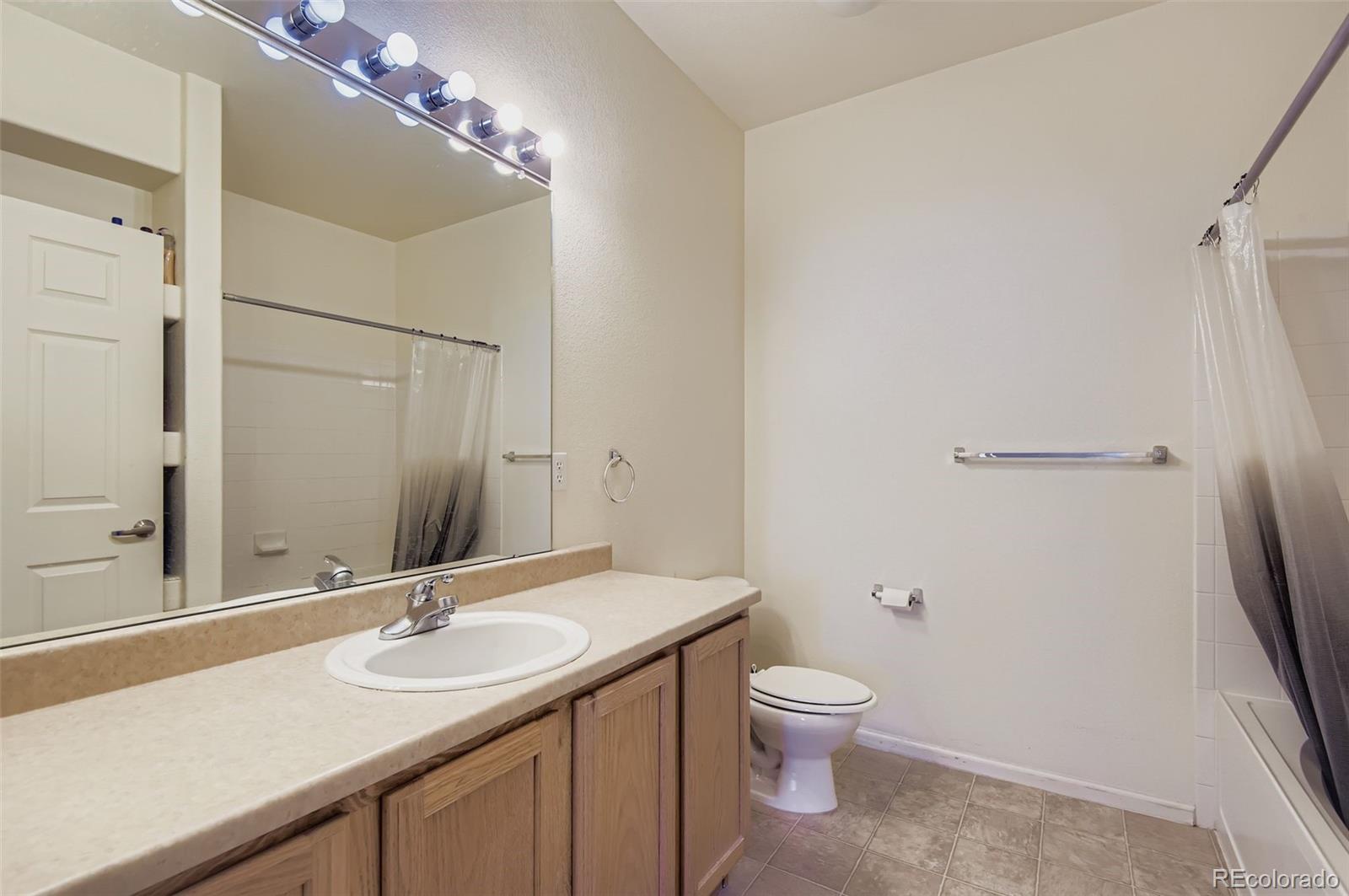 MLS Image #15 for 5255  memphis street,denver, Colorado