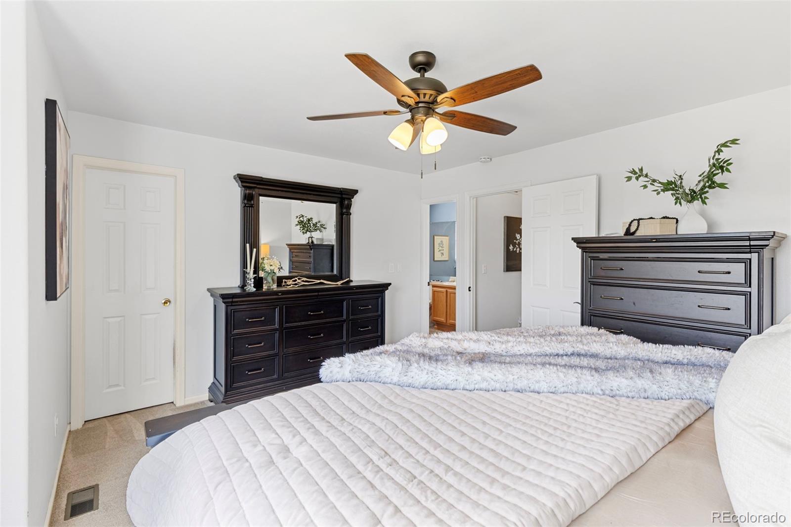 MLS Image #20 for 9914  stonebriar lane,parker, Colorado