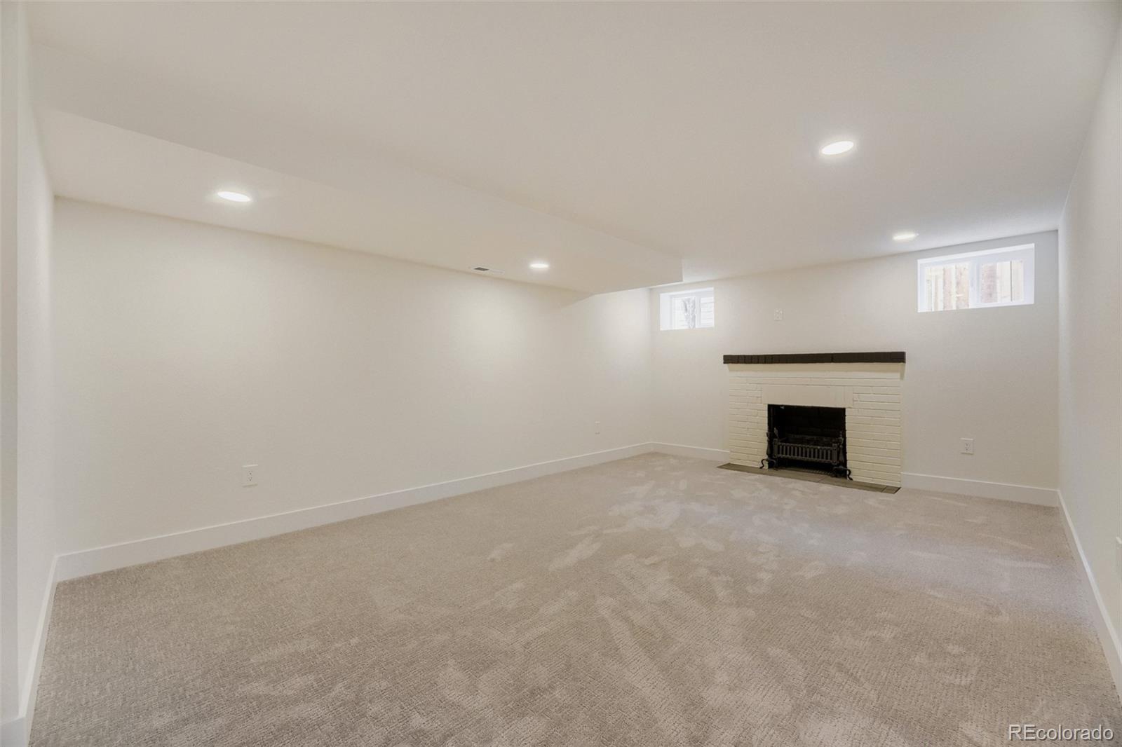 MLS Image #15 for 2451 n york street,denver, Colorado