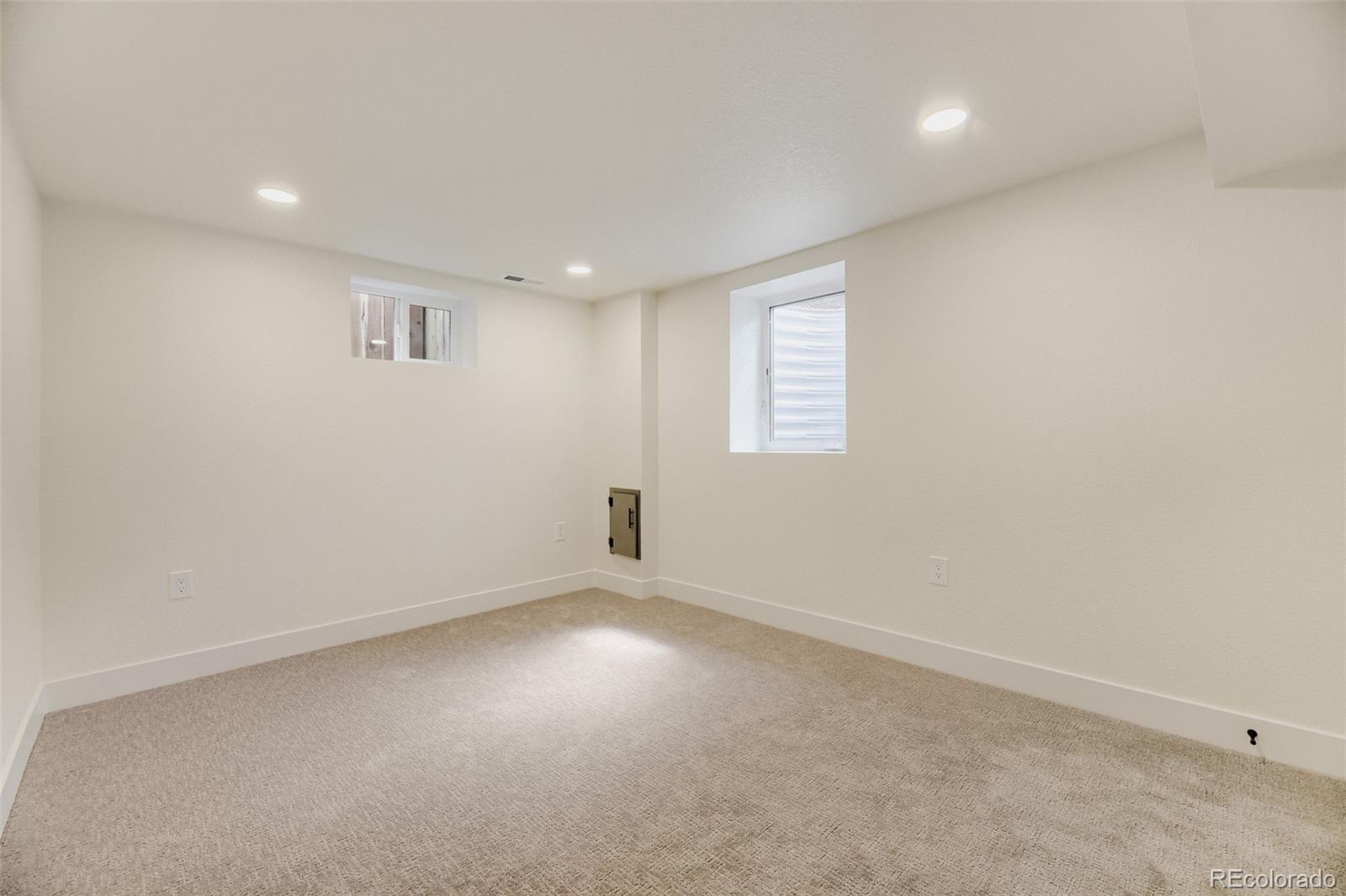 MLS Image #20 for 2451 n york street,denver, Colorado