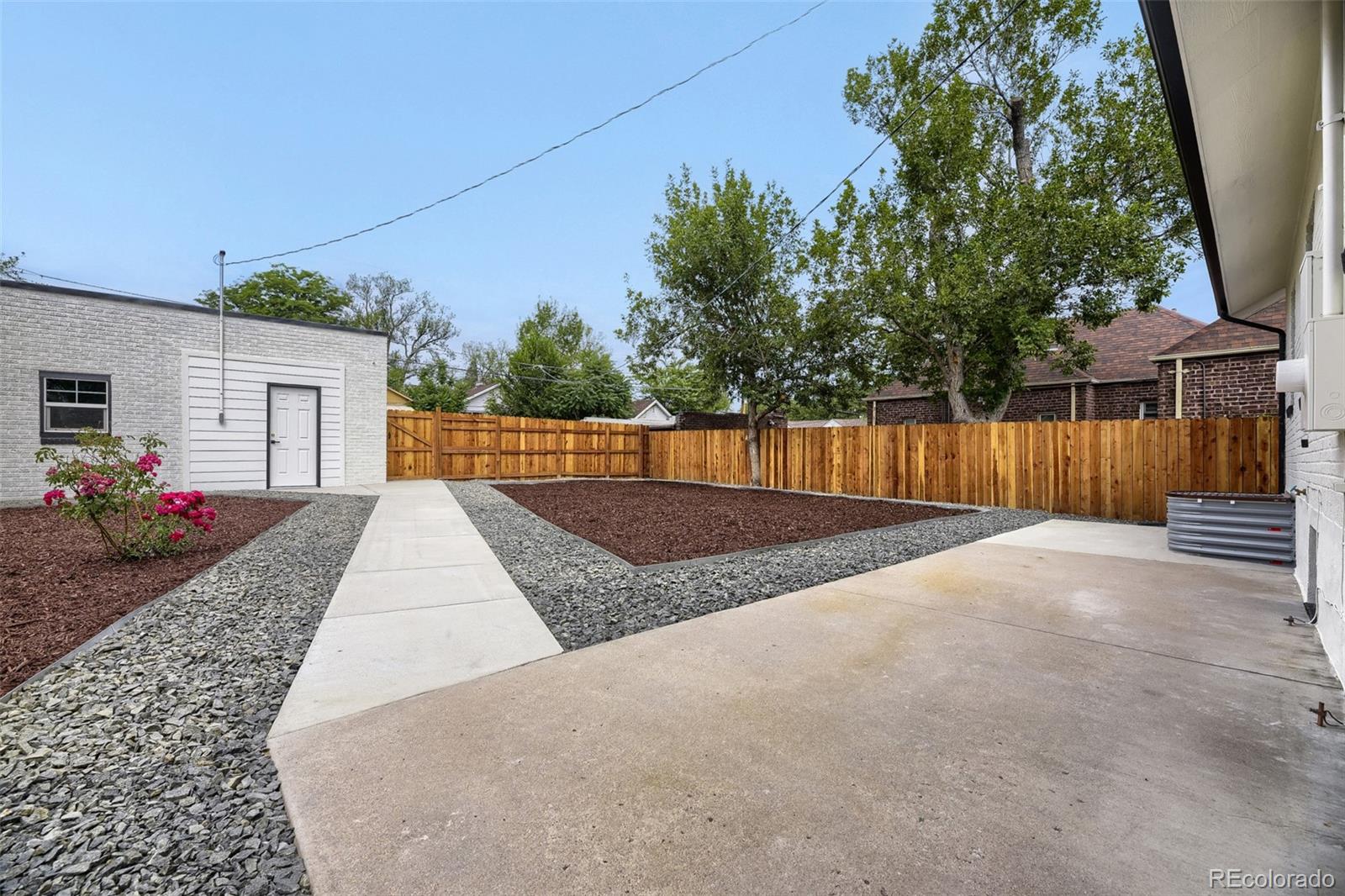 MLS Image #23 for 2451 n york street,denver, Colorado
