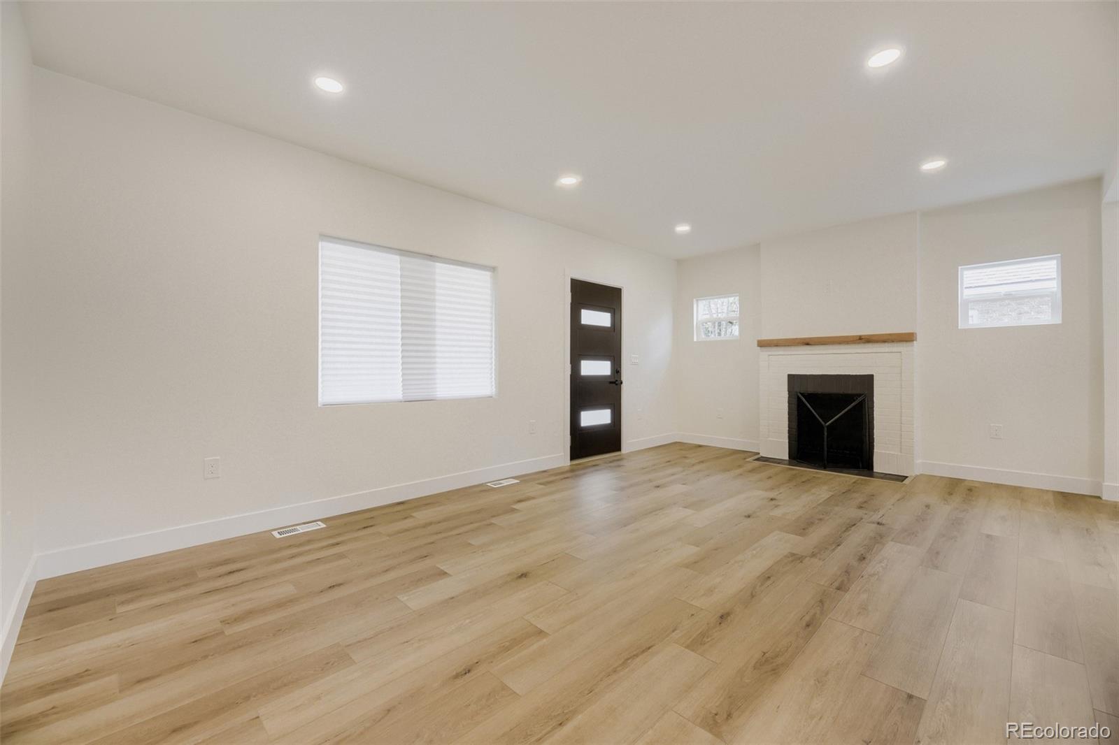 MLS Image #5 for 2451 n york street,denver, Colorado