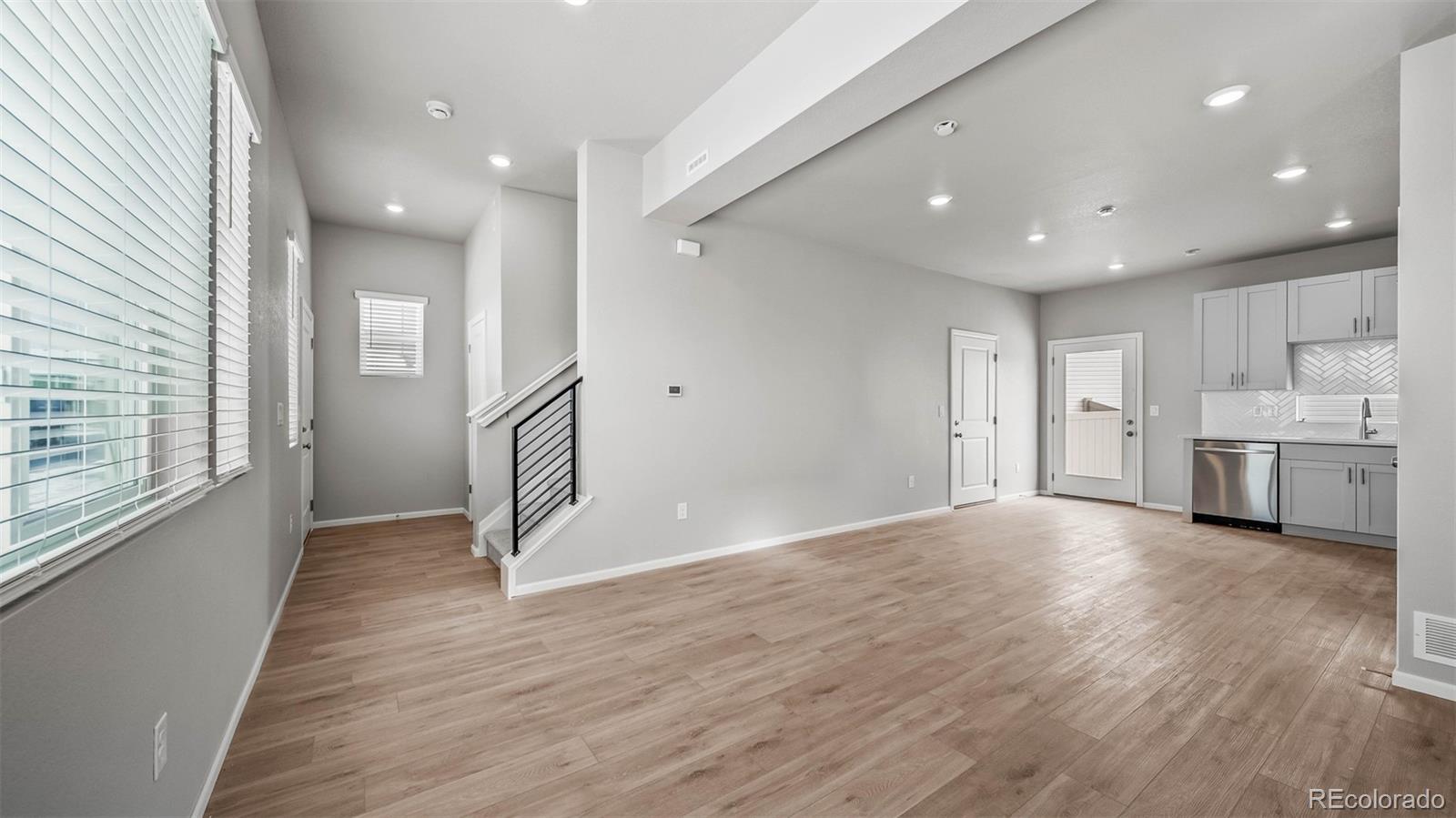 MLS Image #10 for 9997  revere court,commerce city, Colorado
