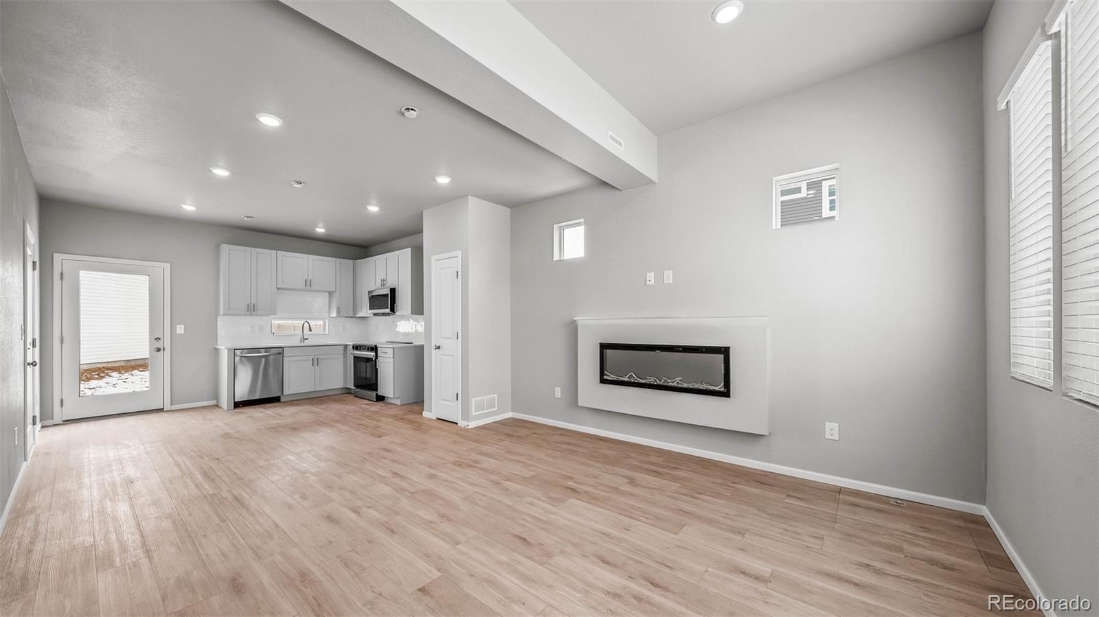 MLS Image #11 for 9997  revere court,commerce city, Colorado