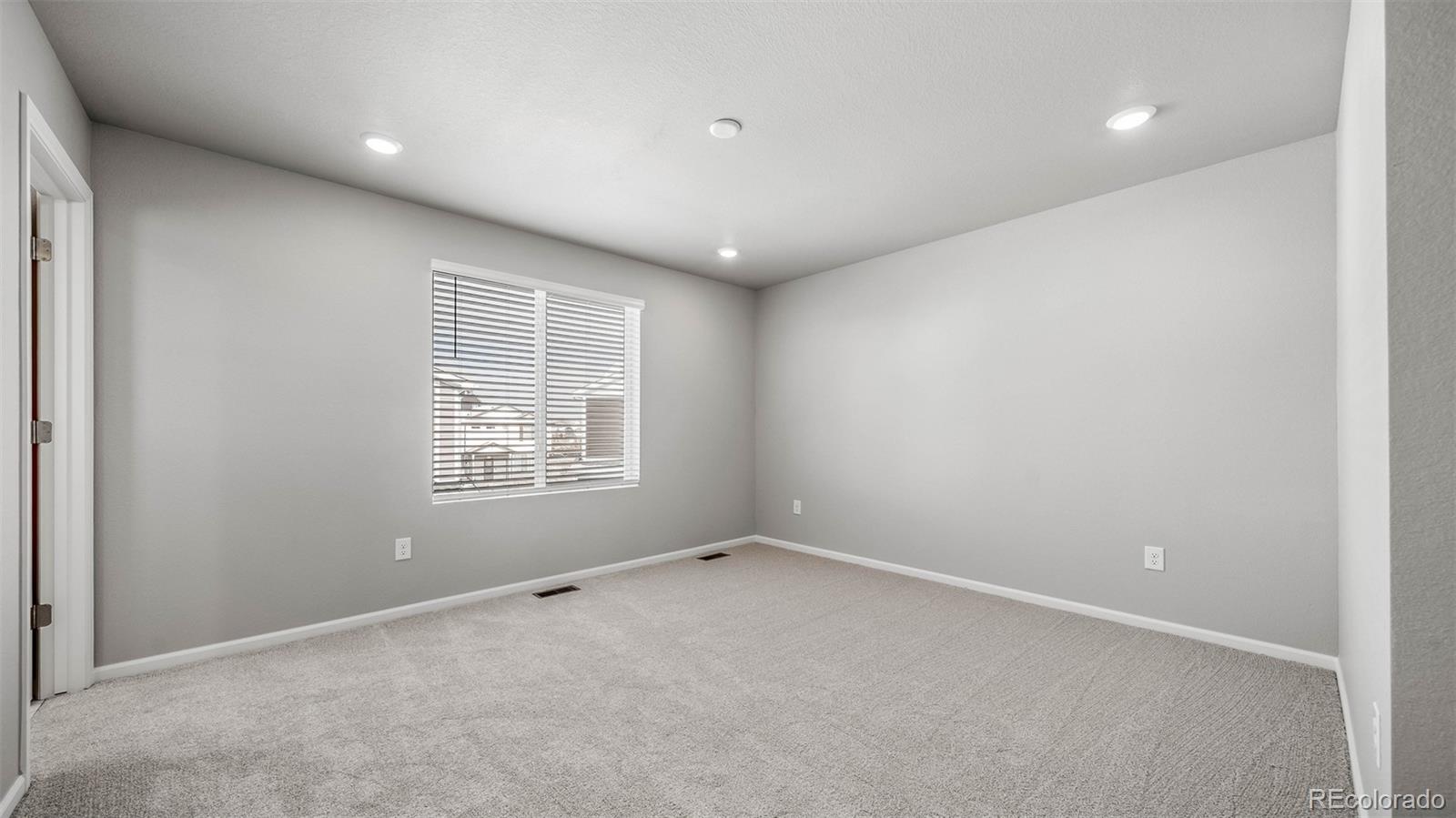 MLS Image #18 for 9997  revere court,commerce city, Colorado