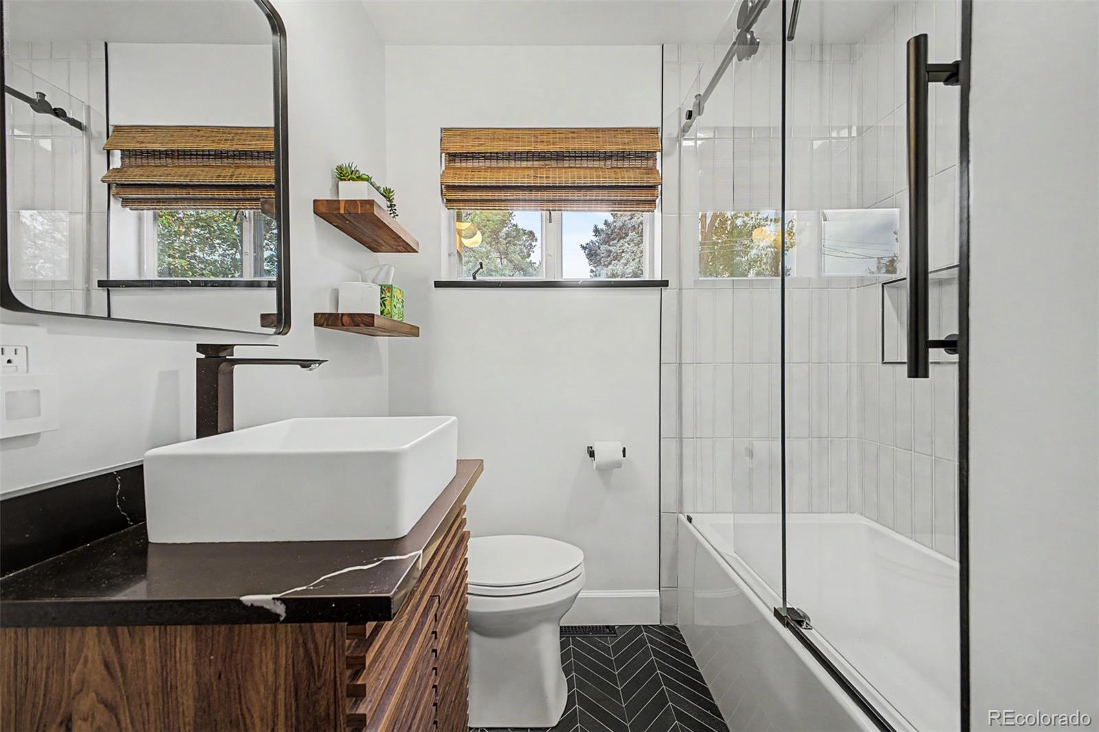 MLS Image #16 for 1040 w longview avenue,littleton, Colorado