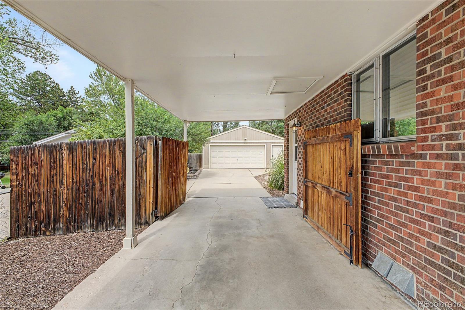 MLS Image #2 for 1040 w longview avenue,littleton, Colorado