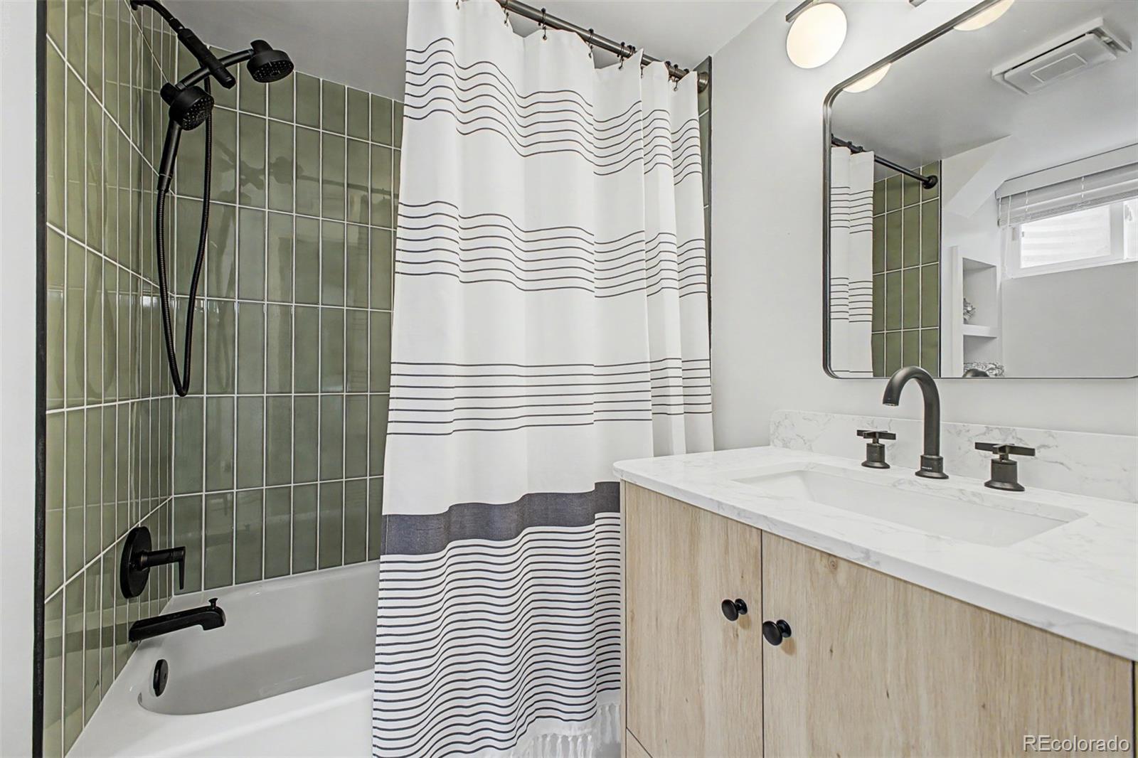 MLS Image #24 for 1040 w longview avenue,littleton, Colorado