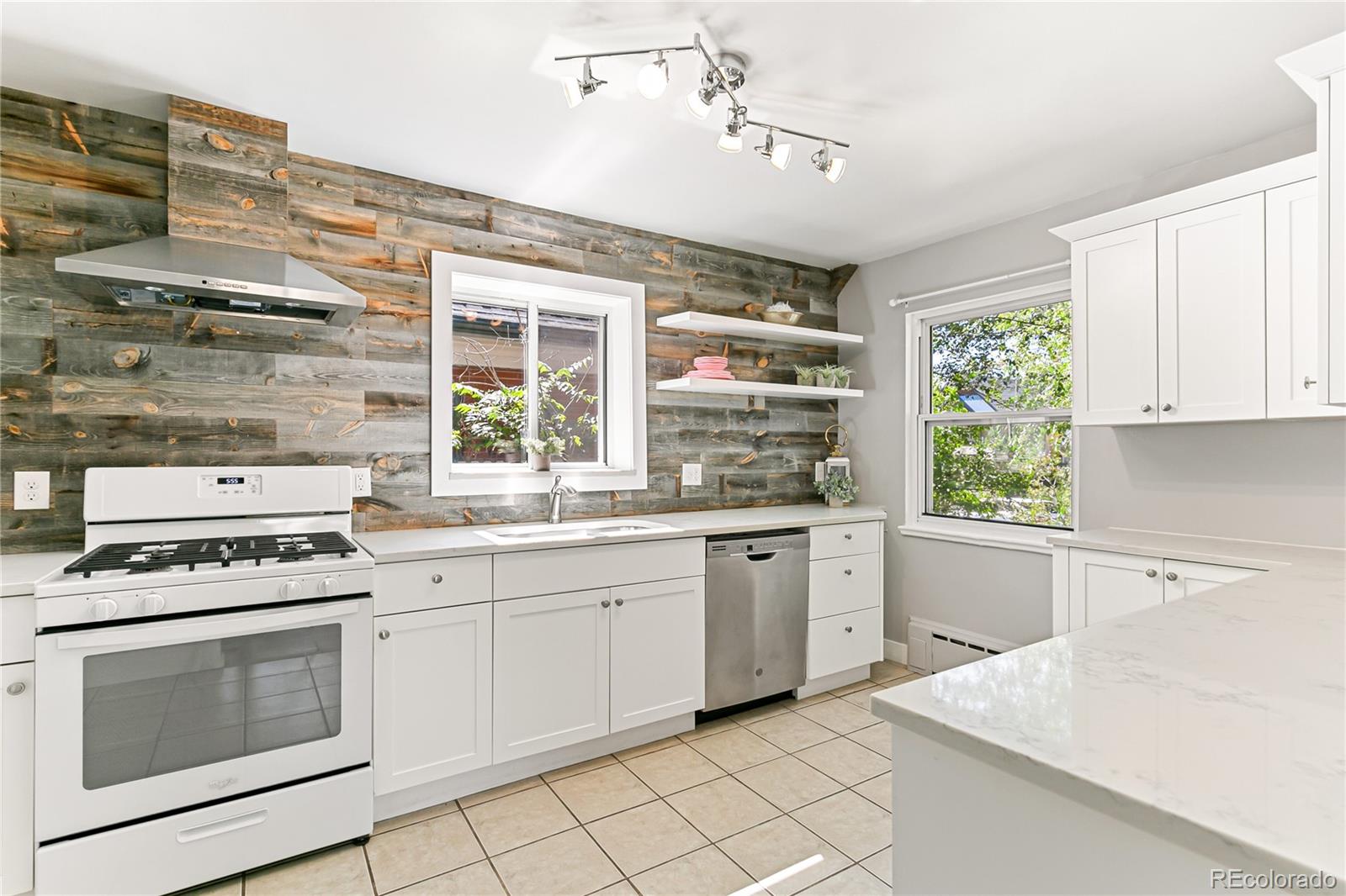 MLS Image #8 for 2520-2522  yates street,denver, Colorado