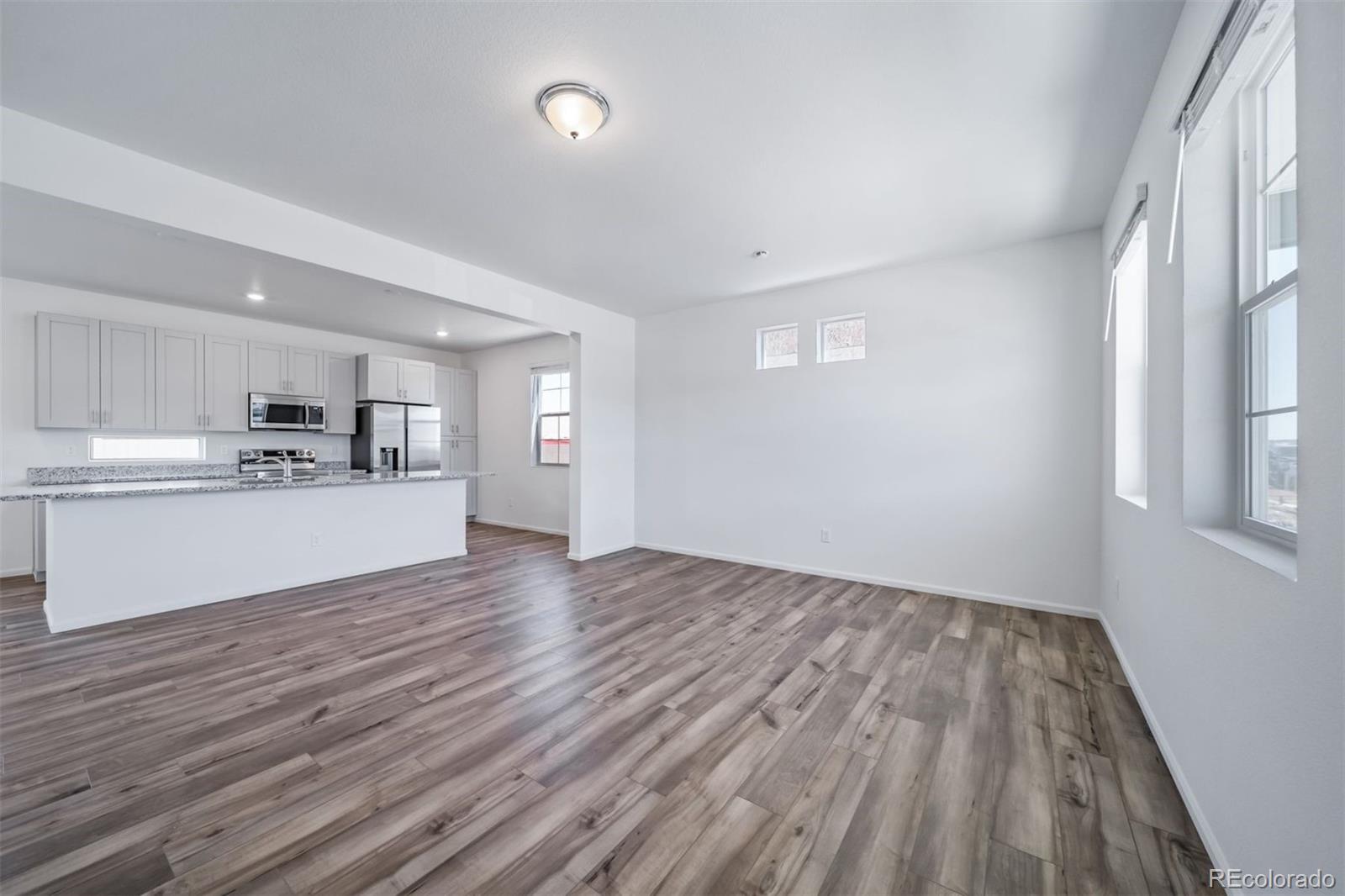 MLS Image #7 for 10082  salem court,commerce city, Colorado