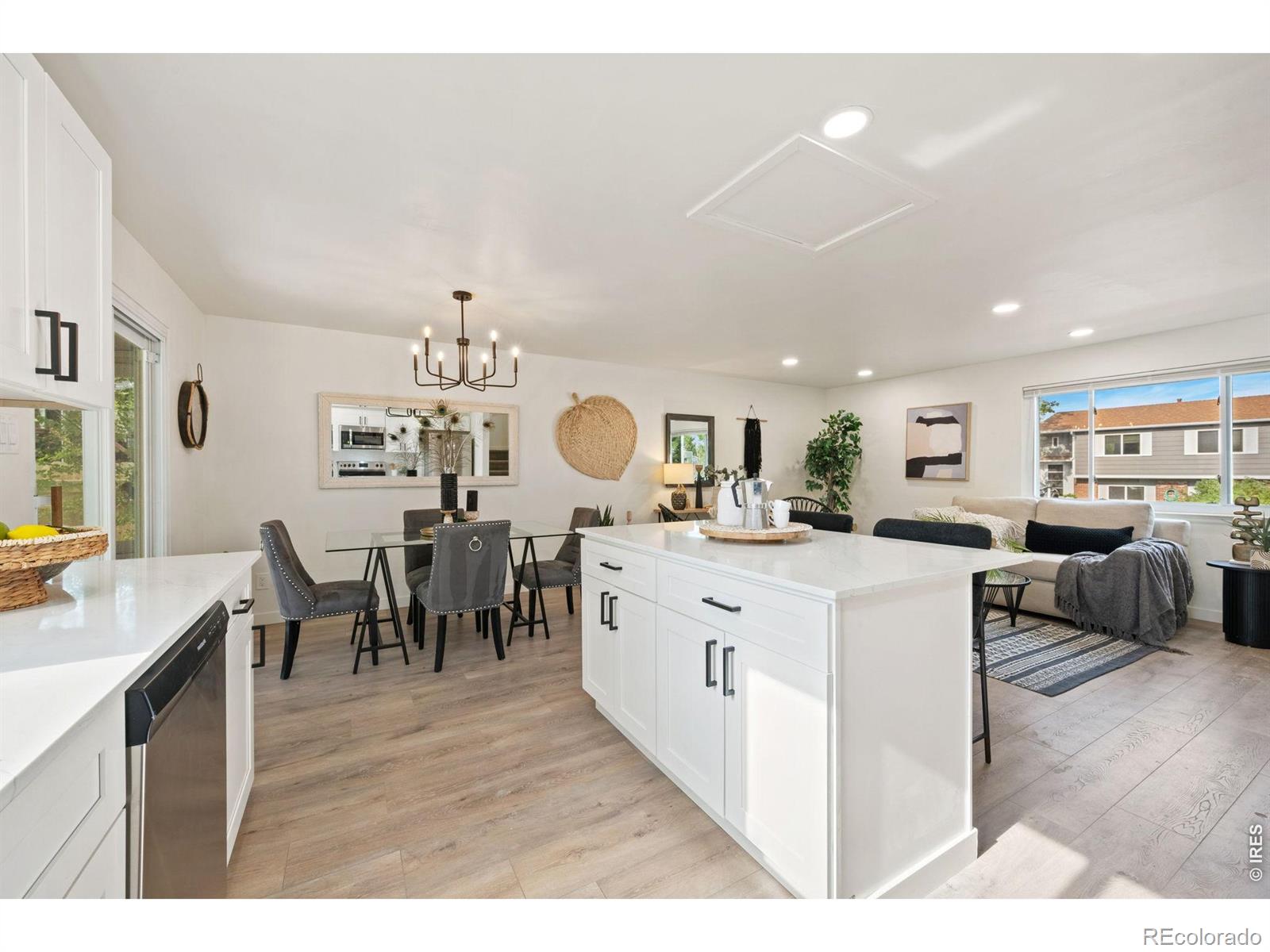 MLS Image #11 for 2433  sunset drive,longmont, Colorado
