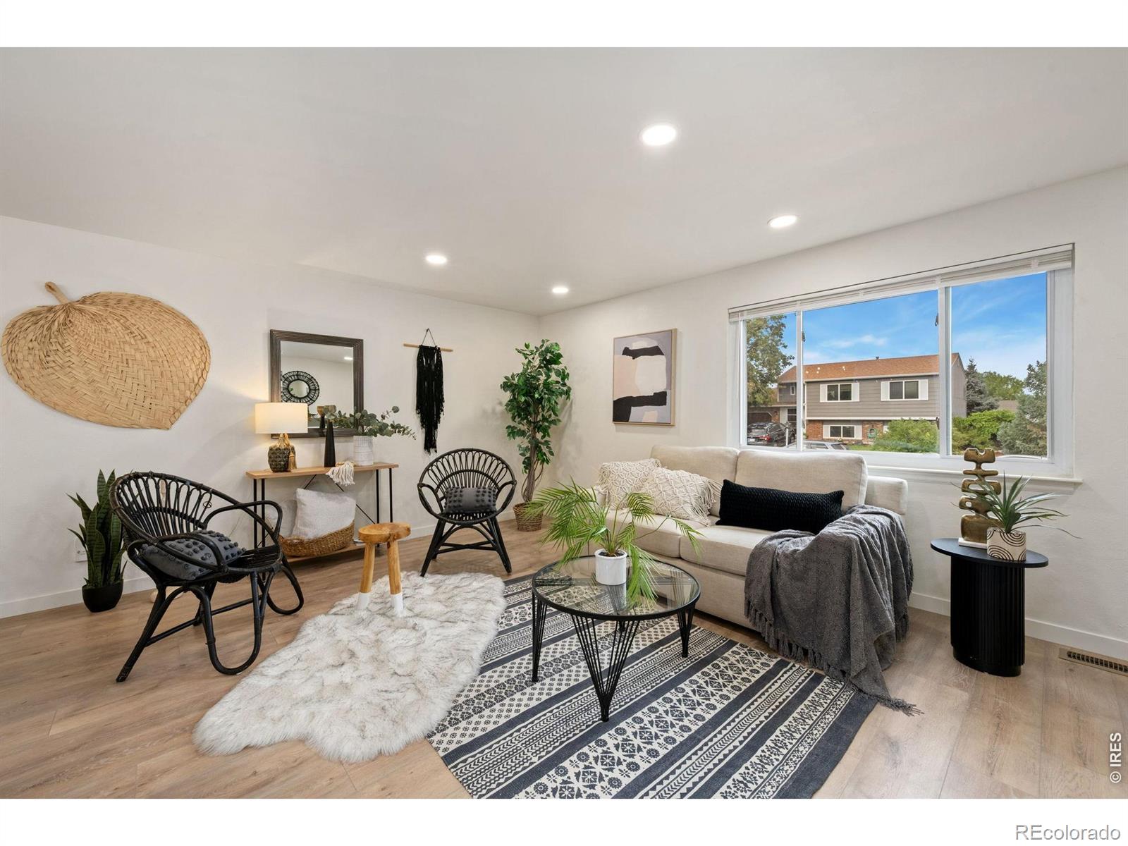 MLS Image #3 for 2433  sunset drive,longmont, Colorado