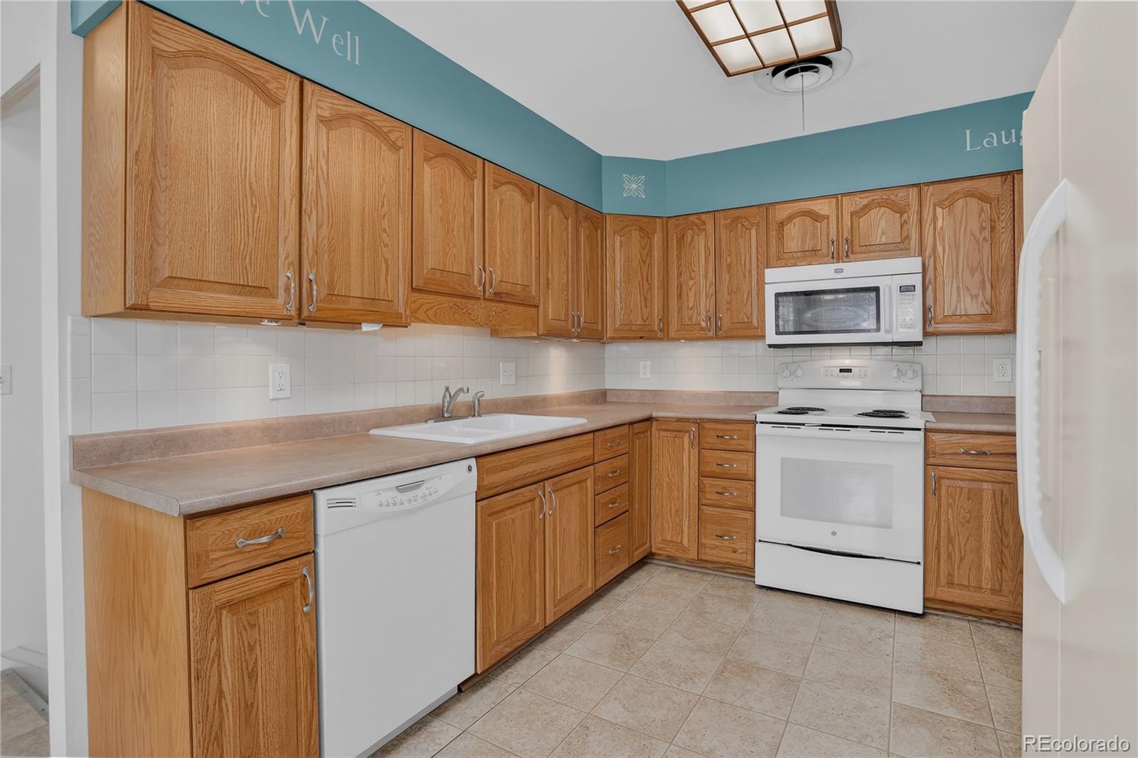MLS Image #12 for 2974 s eaton street,denver, Colorado