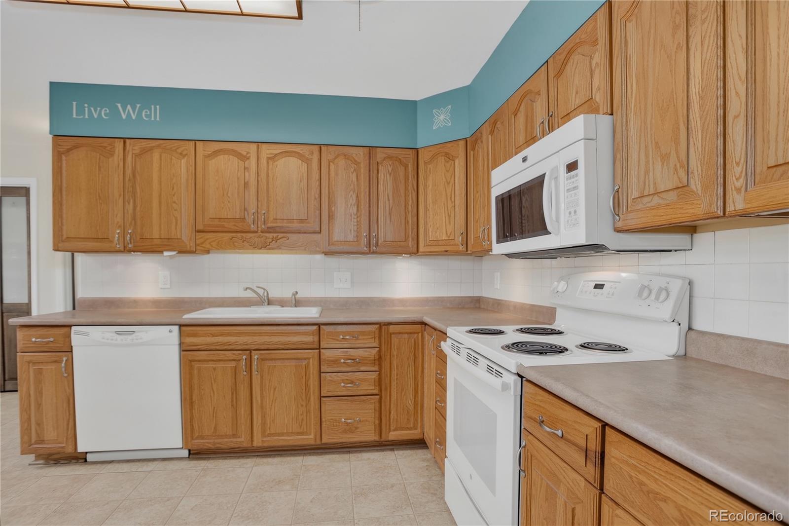 MLS Image #14 for 2974 s eaton street,denver, Colorado