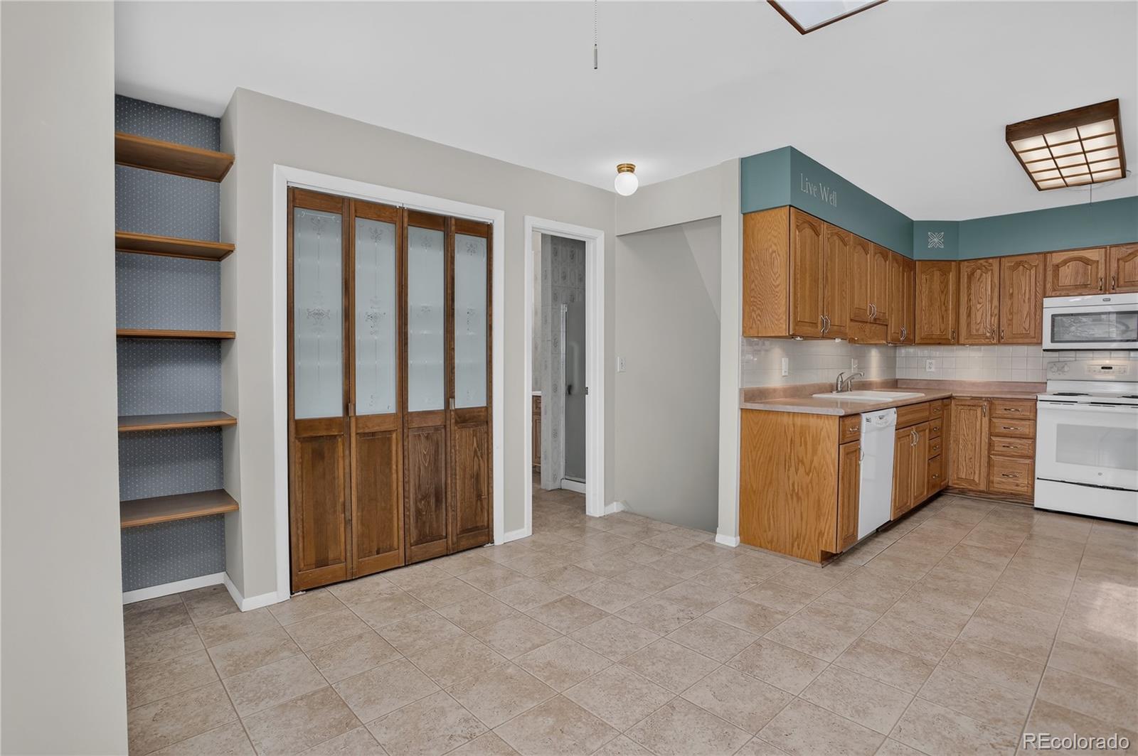 MLS Image #17 for 2974 s eaton street,denver, Colorado