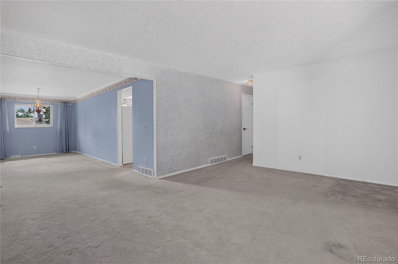 MLS Image #3 for 2974 s eaton street,denver, Colorado