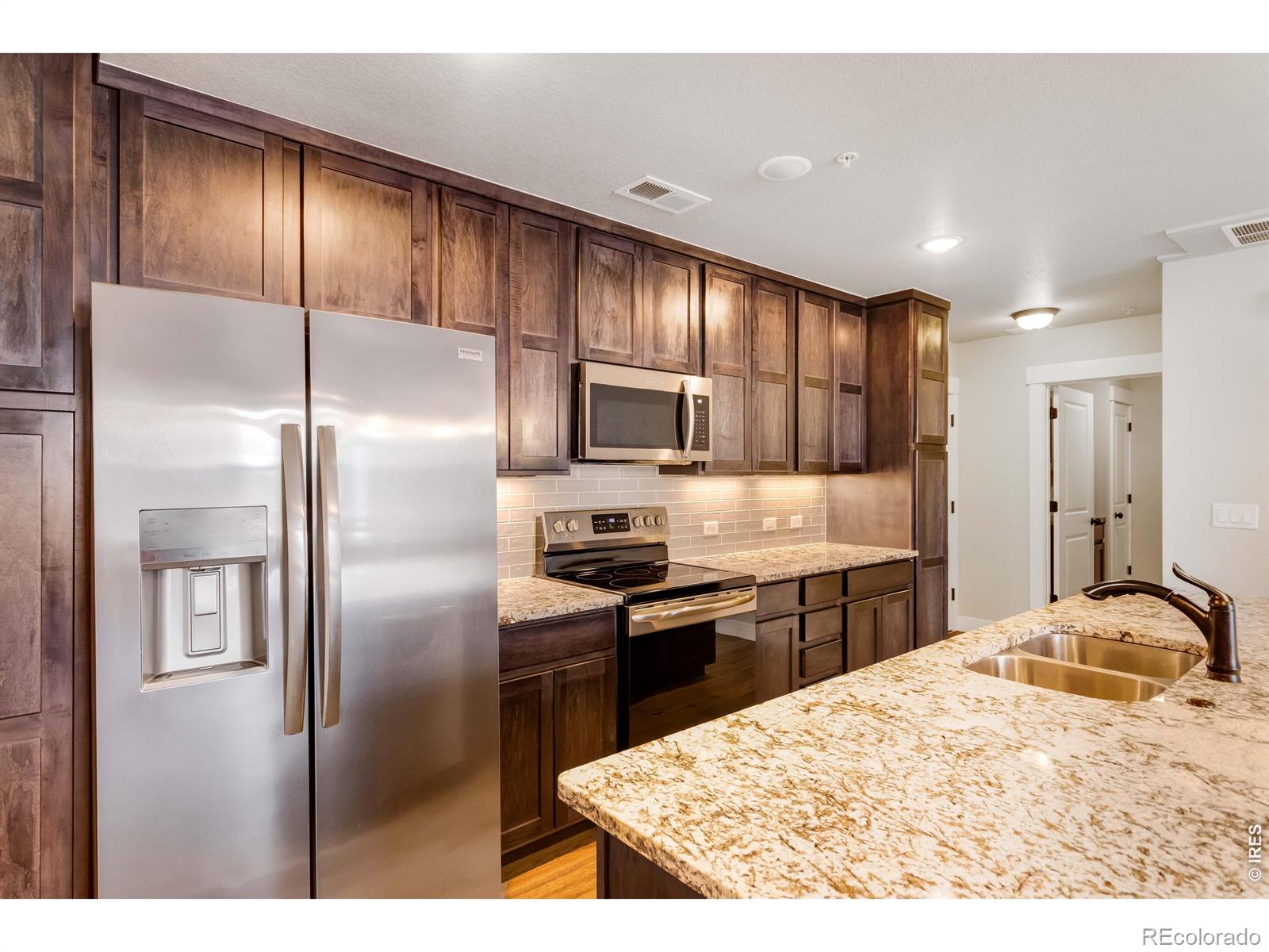 MLS Image #4 for 4622  hahns peak drive,loveland, Colorado
