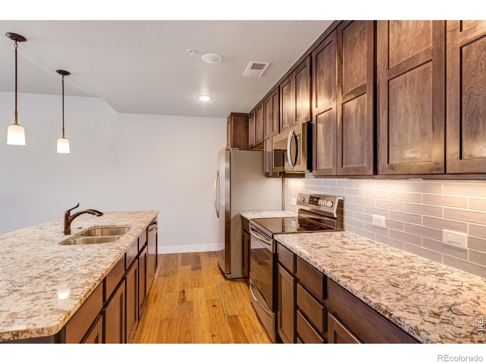 MLS Image #5 for 4622  hahns peak drive,loveland, Colorado