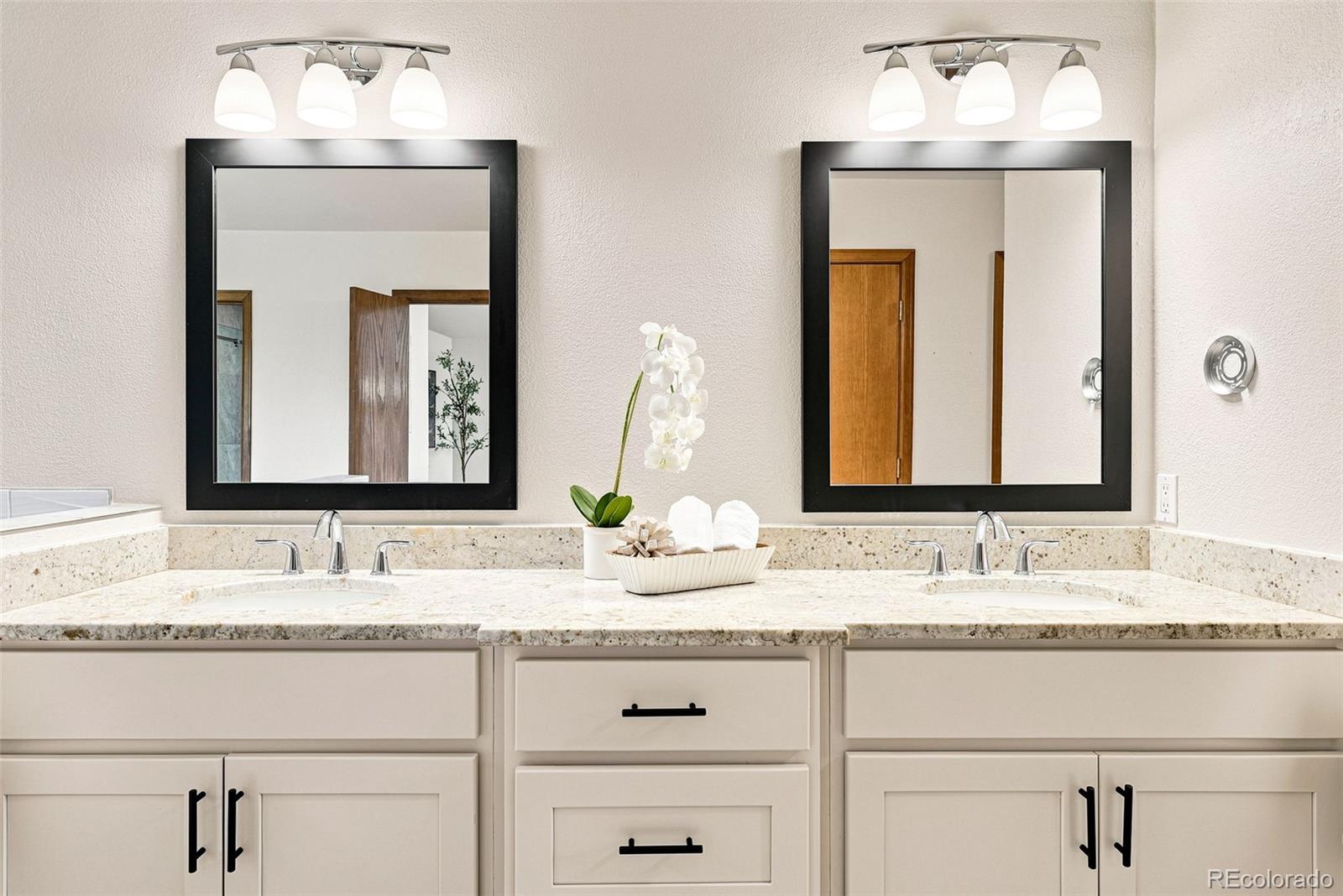 MLS Image #20 for 5252 s xenophon court,littleton, Colorado