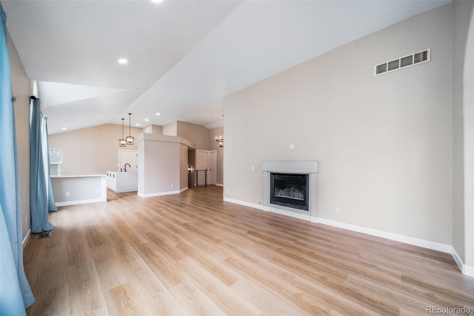 MLS Image #12 for 1817  peregrine lane,broomfield, Colorado
