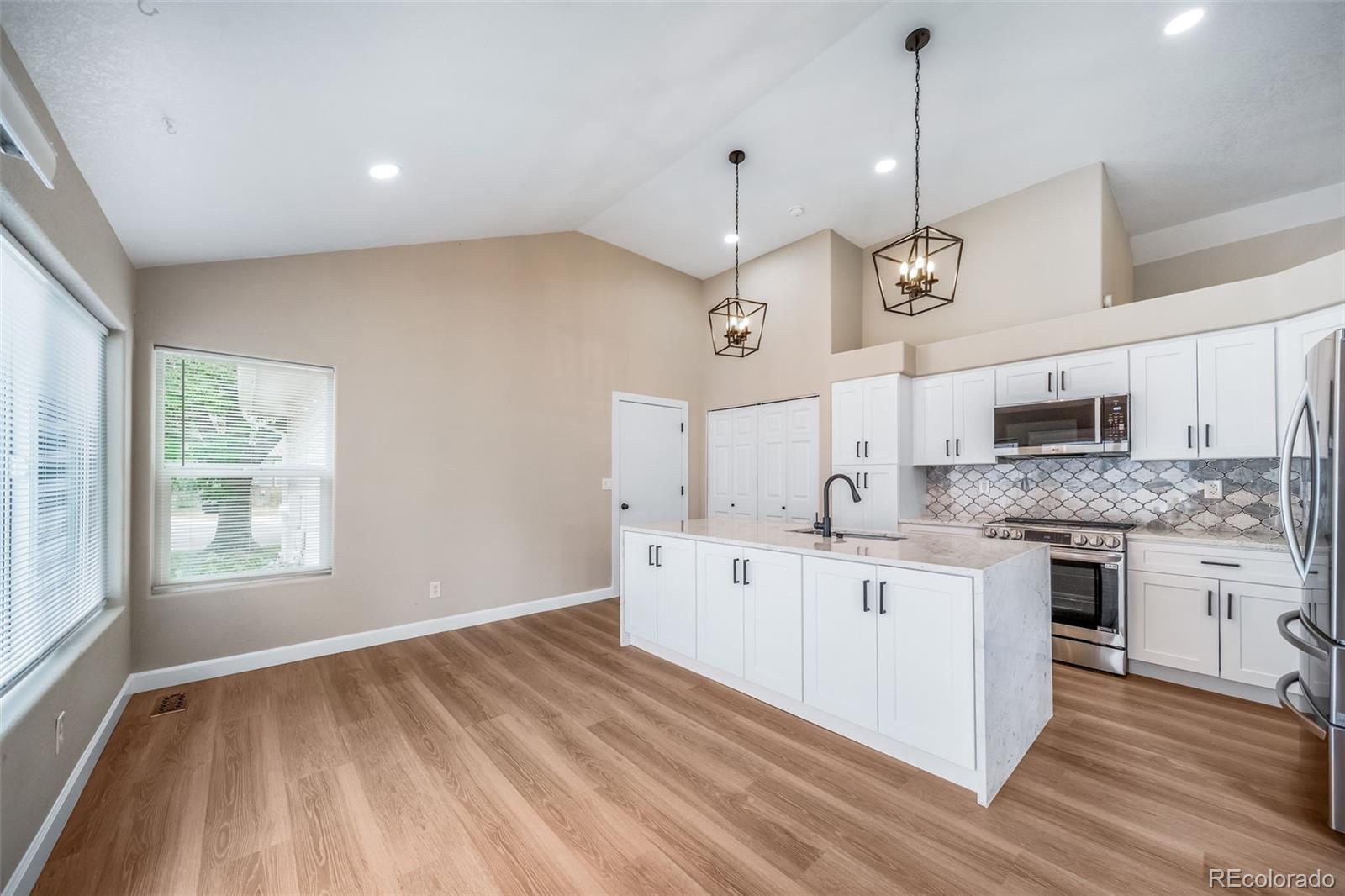 MLS Image #19 for 1817  peregrine lane,broomfield, Colorado